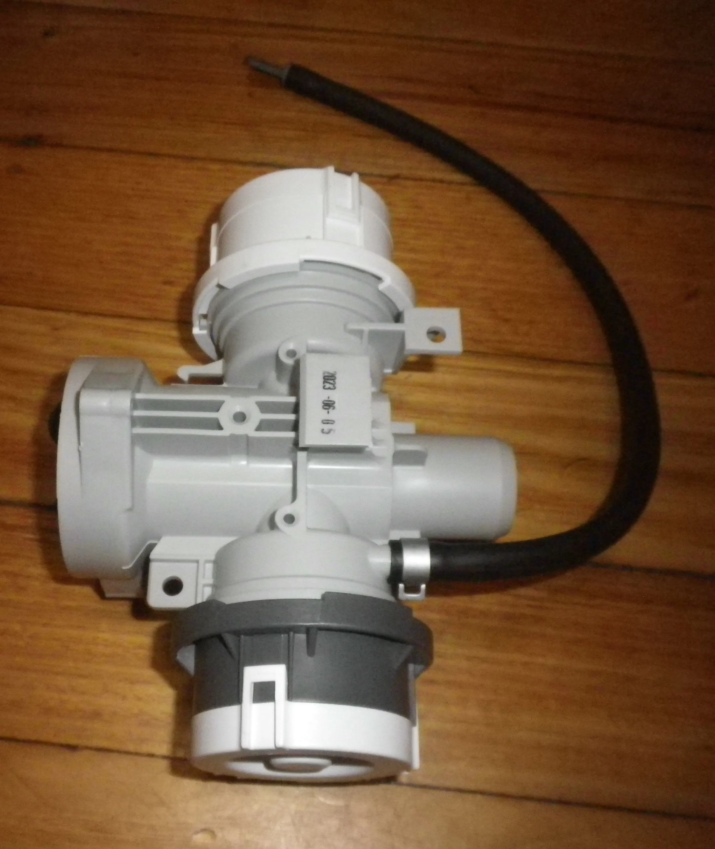 LG WXLC-1116B, WXL-1014x Electric Drain Pump Motor - Part # AHA75693404