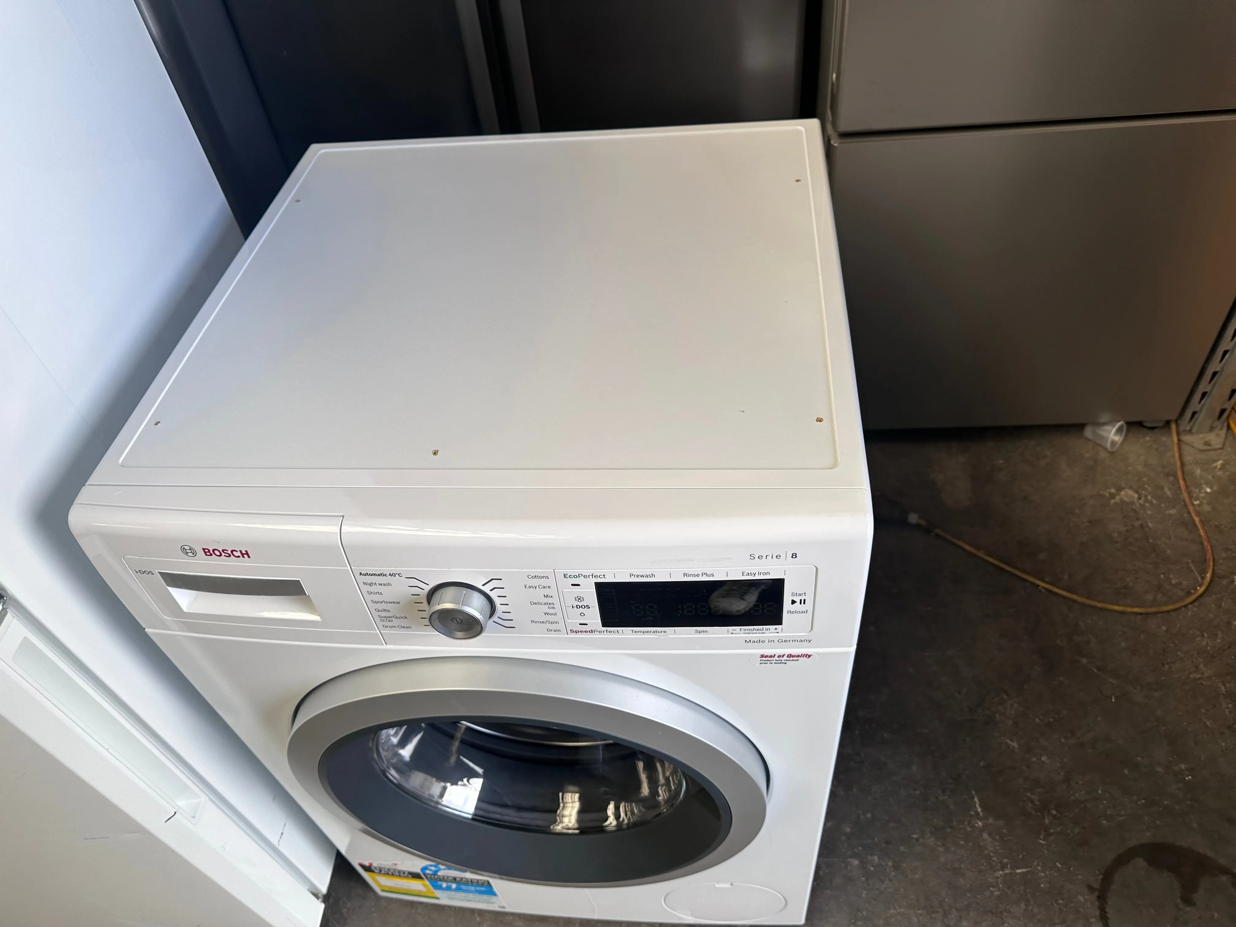 *Made In Germany*Bosch Series 8 9kg Front Load Washing Machine with i-DOS [Refurbished]