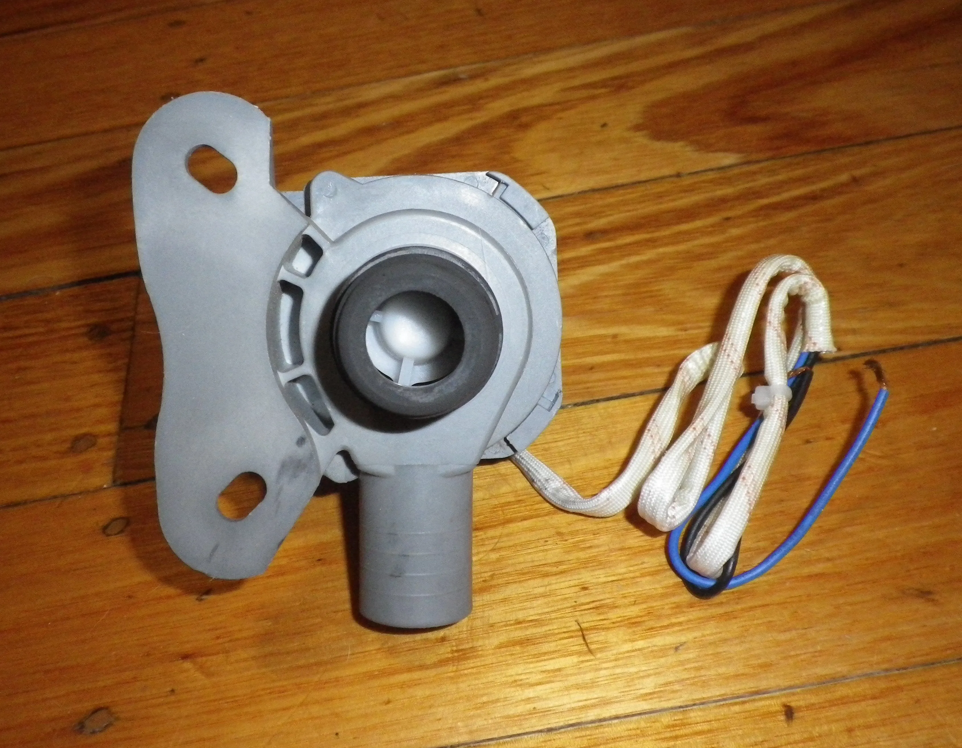 Midea MQB80-700B Complete Drain Pump - Part No. 302420850006