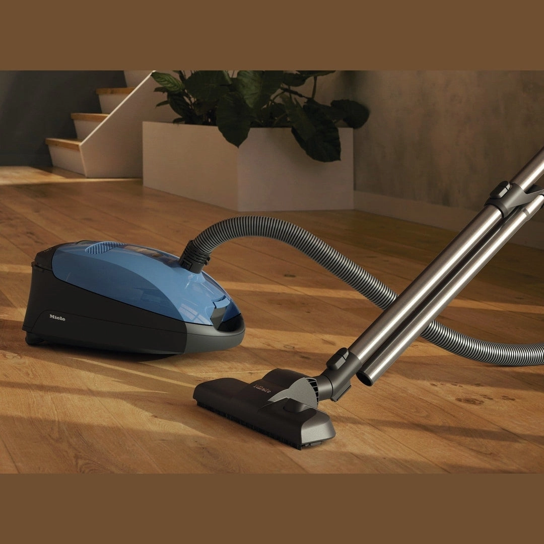 Miele Classic C1 Junior Powerline Vacuum Cleaner | 12029900