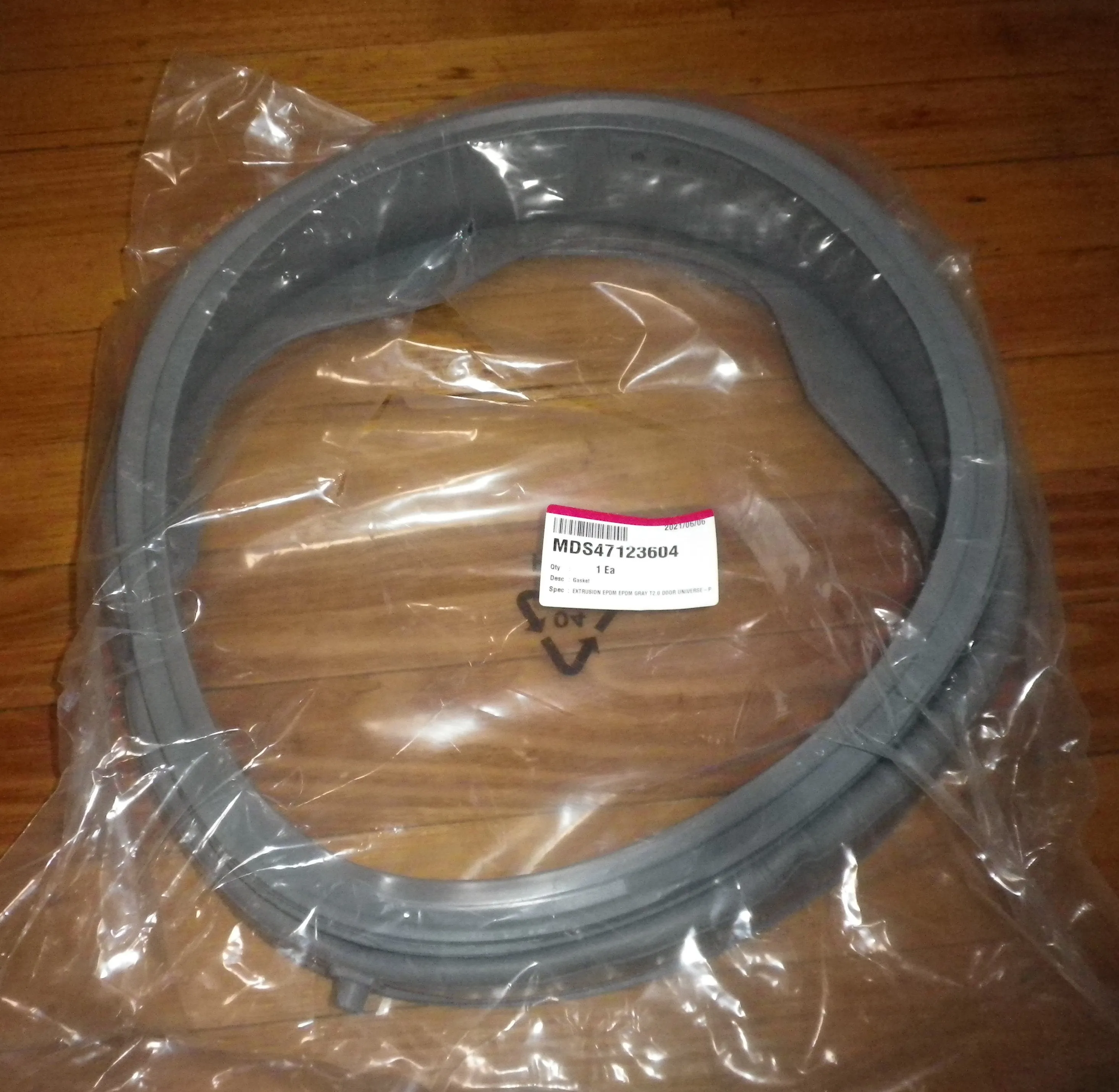New LG 10Kg Front Load Washer Genuine Door Gasket - Part # MDS47123604