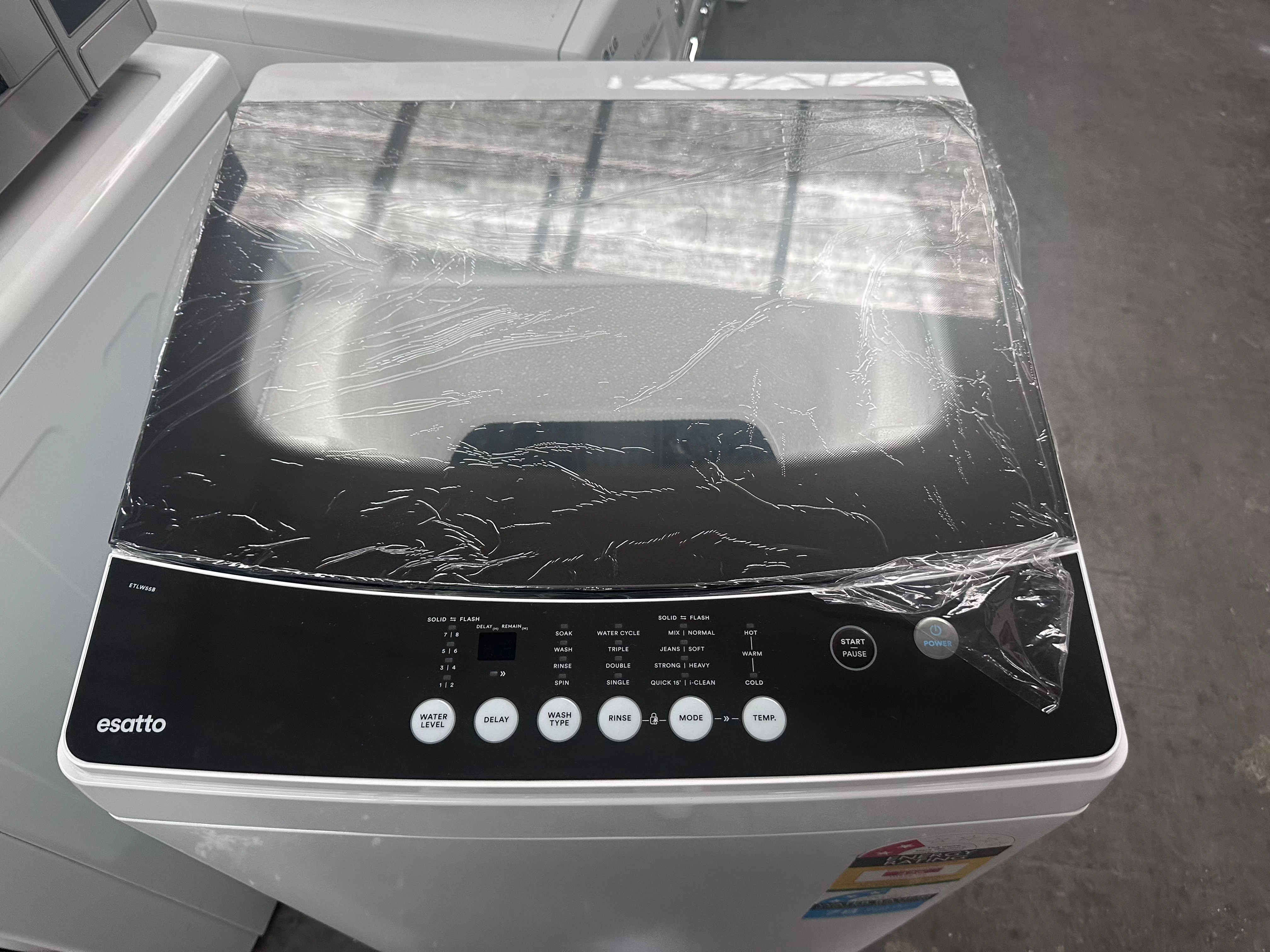 NEW *Current Model* Esatto 5.5kg Top Loader [Carton Damage]  NO DAMAGE ON UNIT