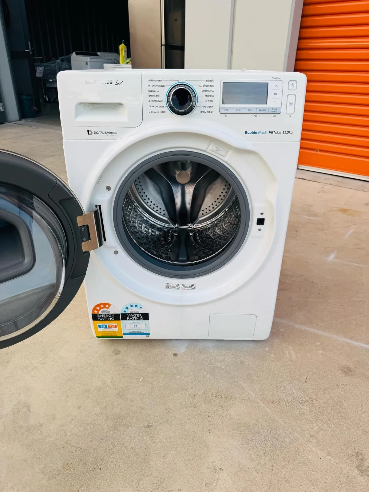 **SAMSUNG 11 KGS FRONT LOADER WASHING MACHINE**