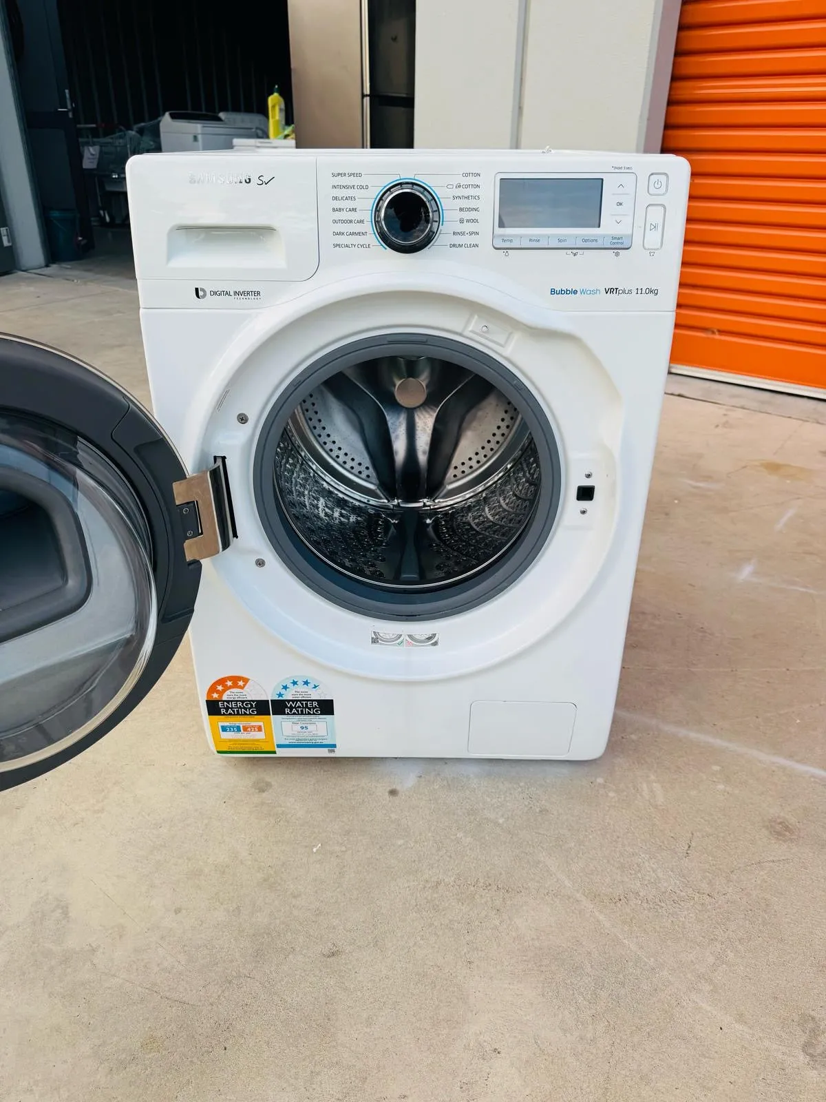 **SAMSUNG 11 KGS FRONT LOADER WASHING MACHINE**