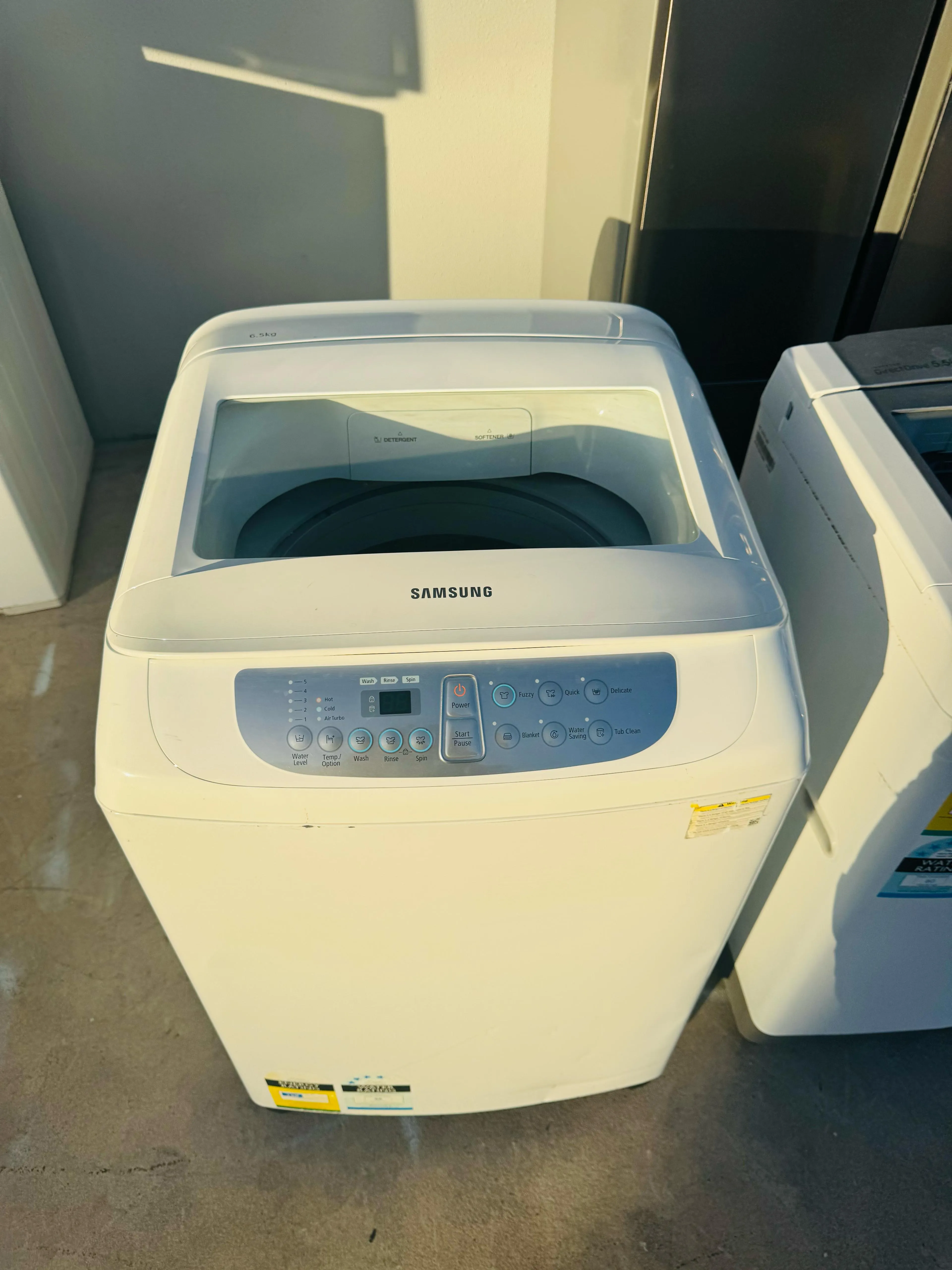 **SAMSUNG 6.5 KGS  TOP LOADER WASHING MACHINE** FREE DELIVERY
