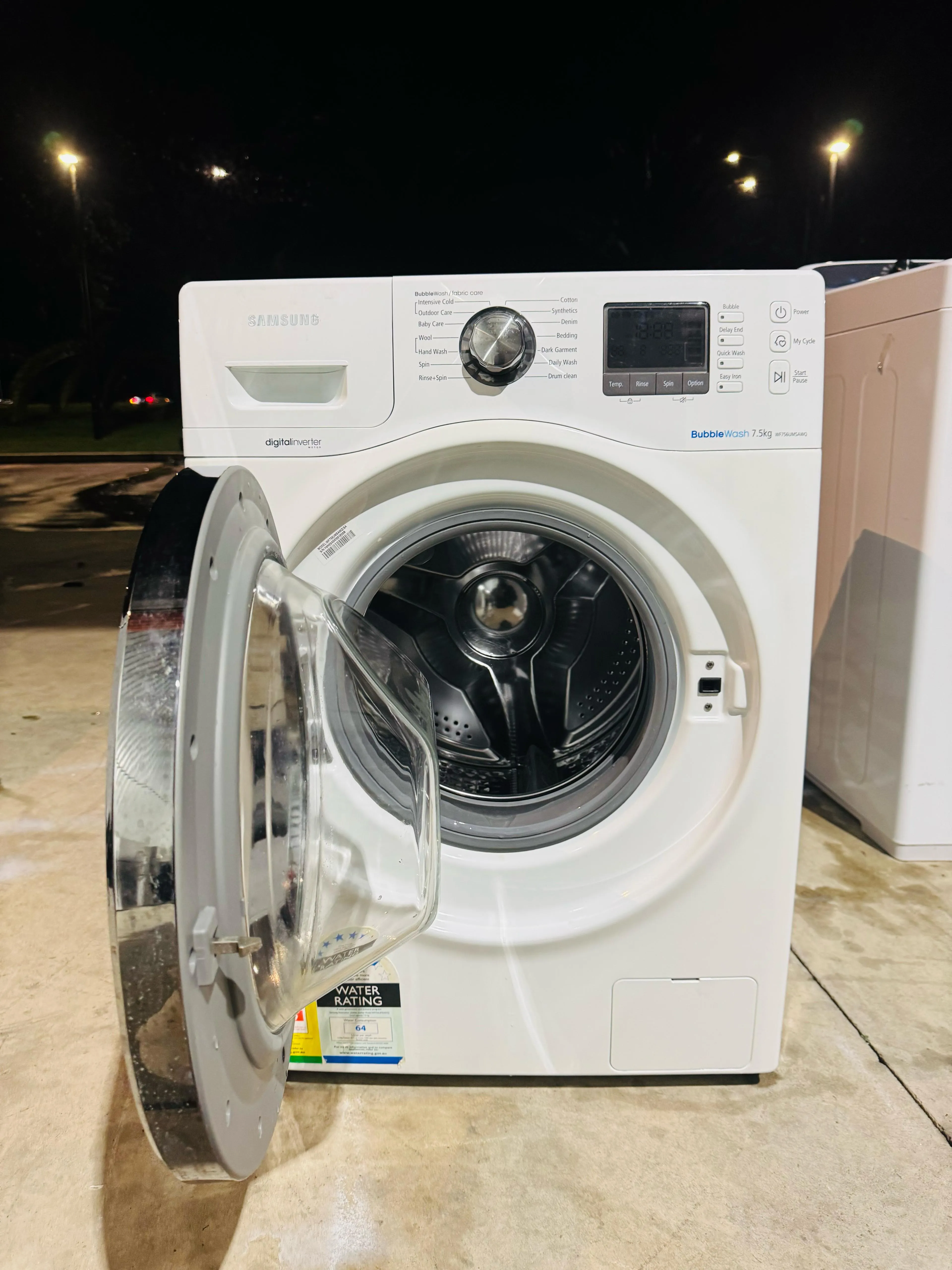 **SAMSUNG 7.5 KGS FRONT LOADER WASHING MACHINE** FREE DELIVERY