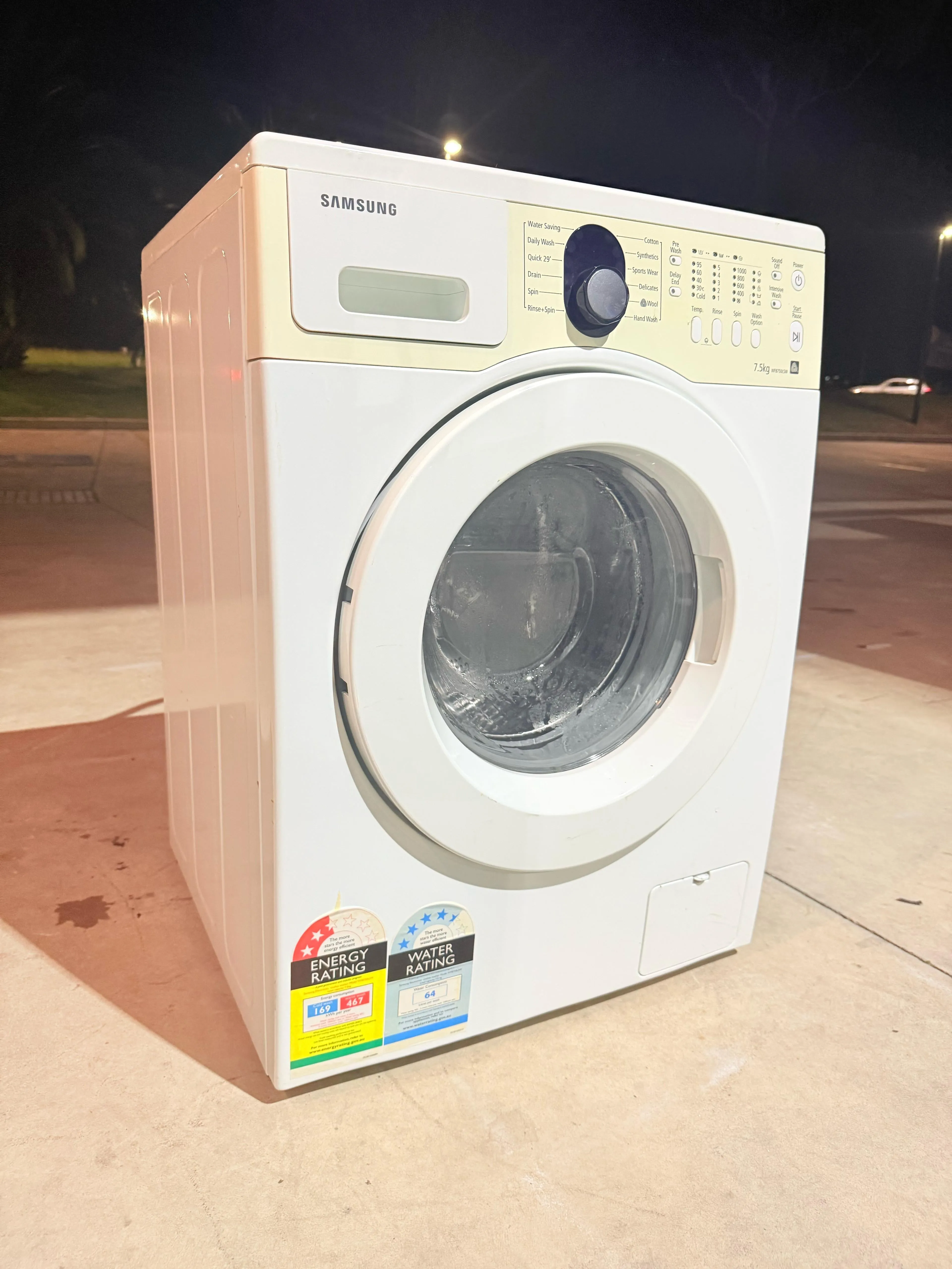 **SAMSUNG 7.5 KGS FRONT LOADER WASHING MACHINE**