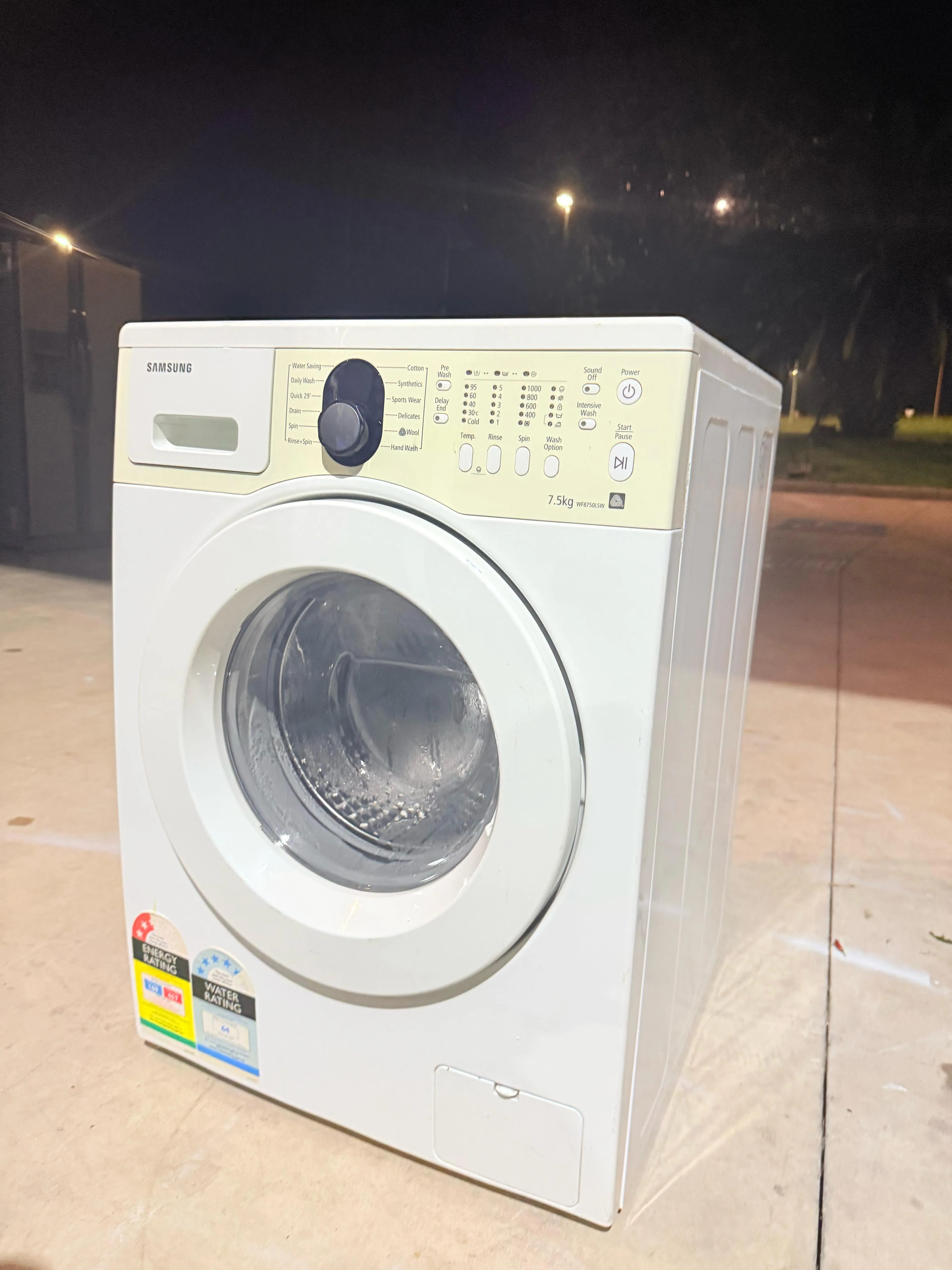 **SAMSUNG 7.5 KGS FRONT LOADER WASHING MACHINE**