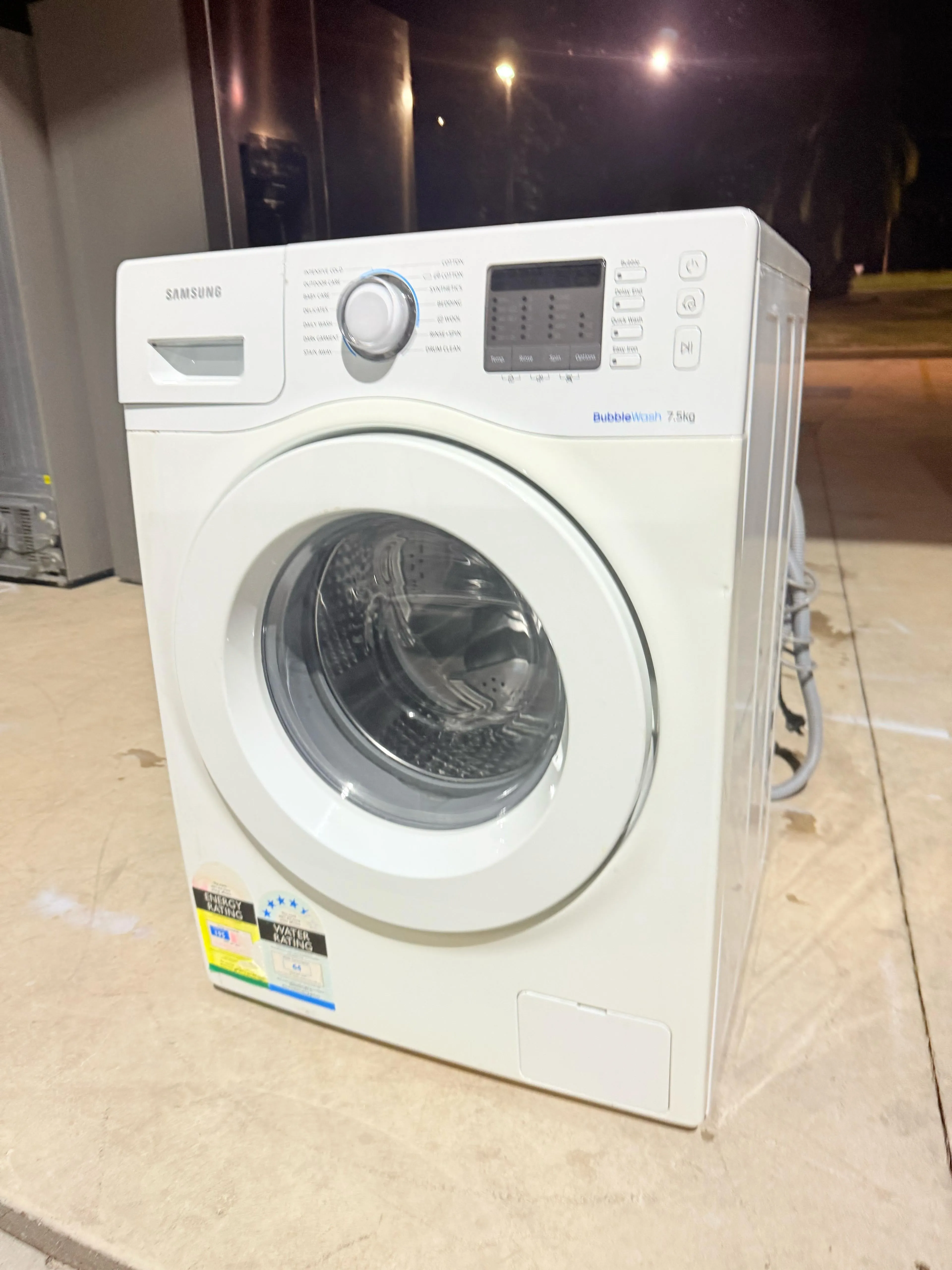 **SAMSUNG 7.5 KGS FRONT LOADER WASHING MACHINE**