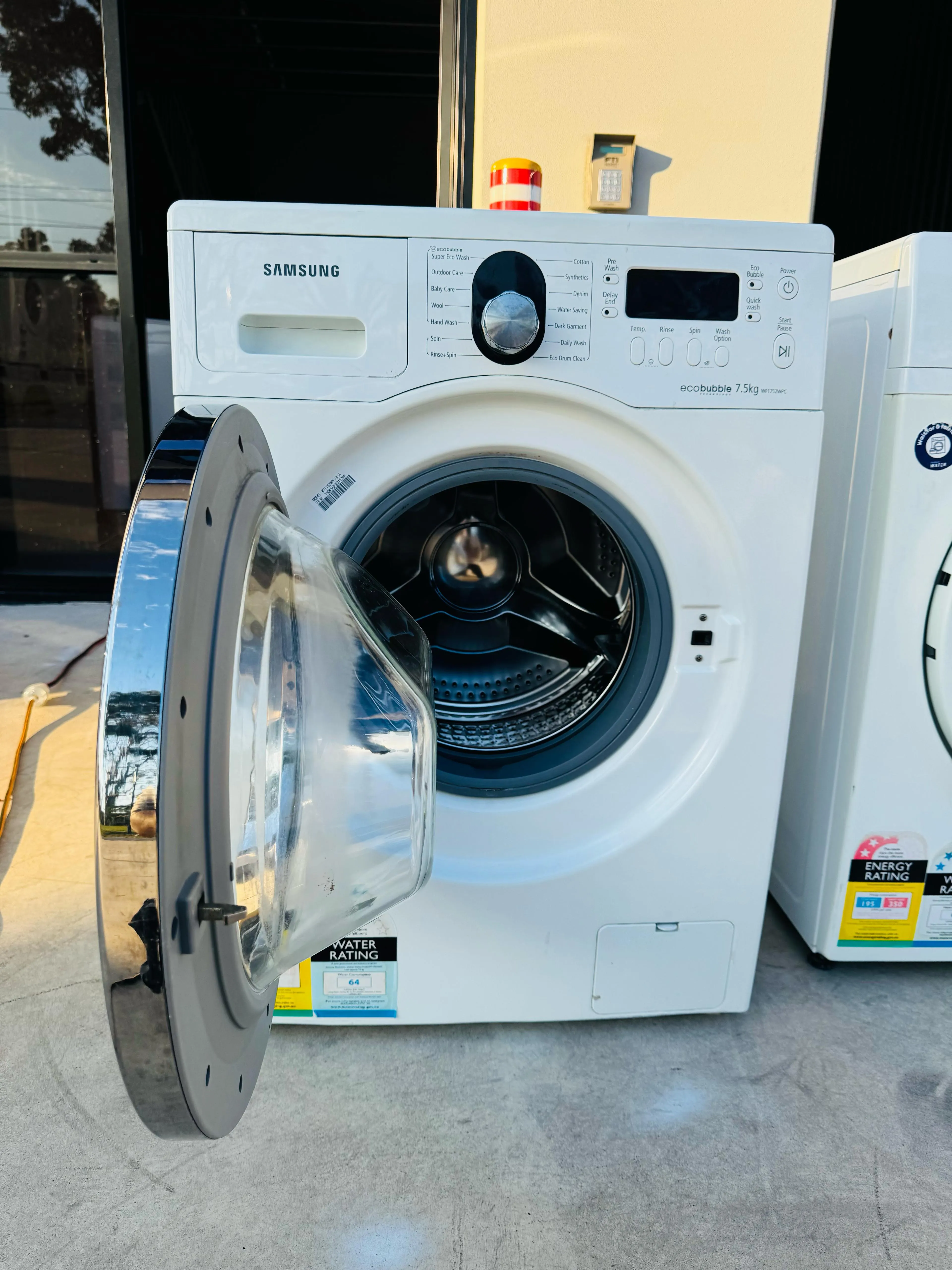*SAMSUNG 7.5KGS FRONT LOADER WASHING MACHINE** FREE DELIVERY