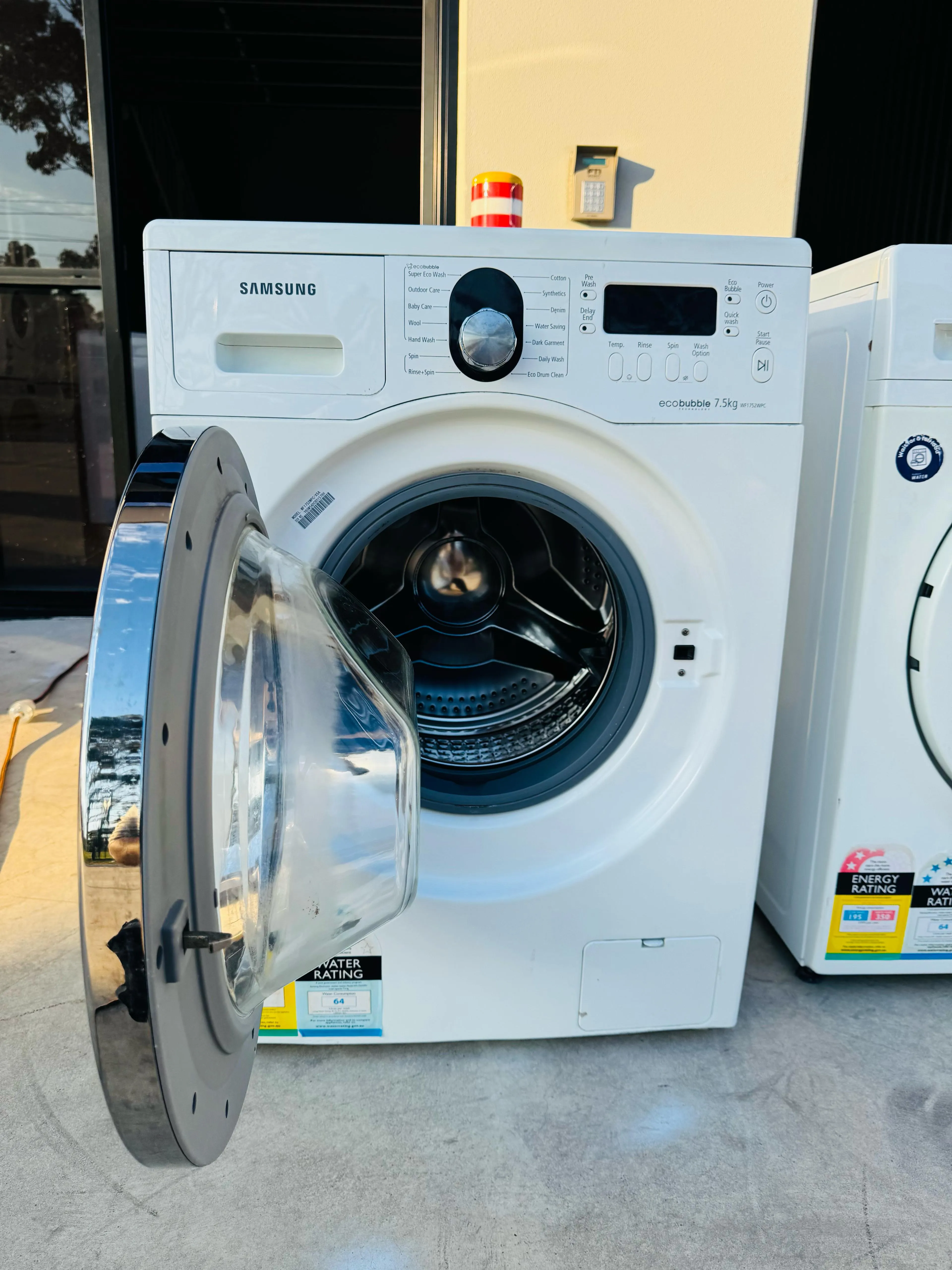 *SAMSUNG 7.5KGS FRONT LOADER WASHING MACHINE** FREE DELIVERY