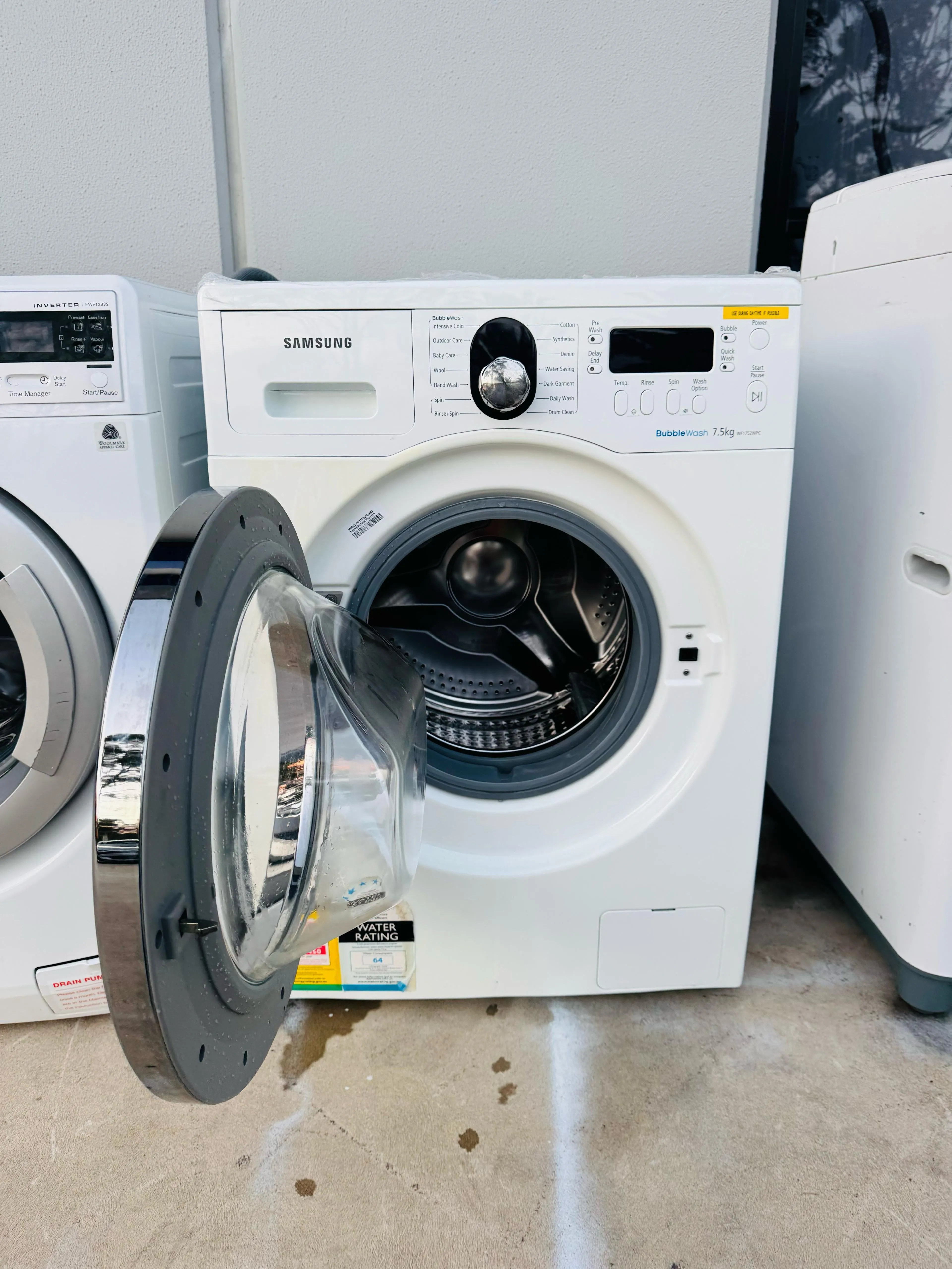 **SAMSUNG 7.5KGS FRONT LOADER WASHING MACHINE**