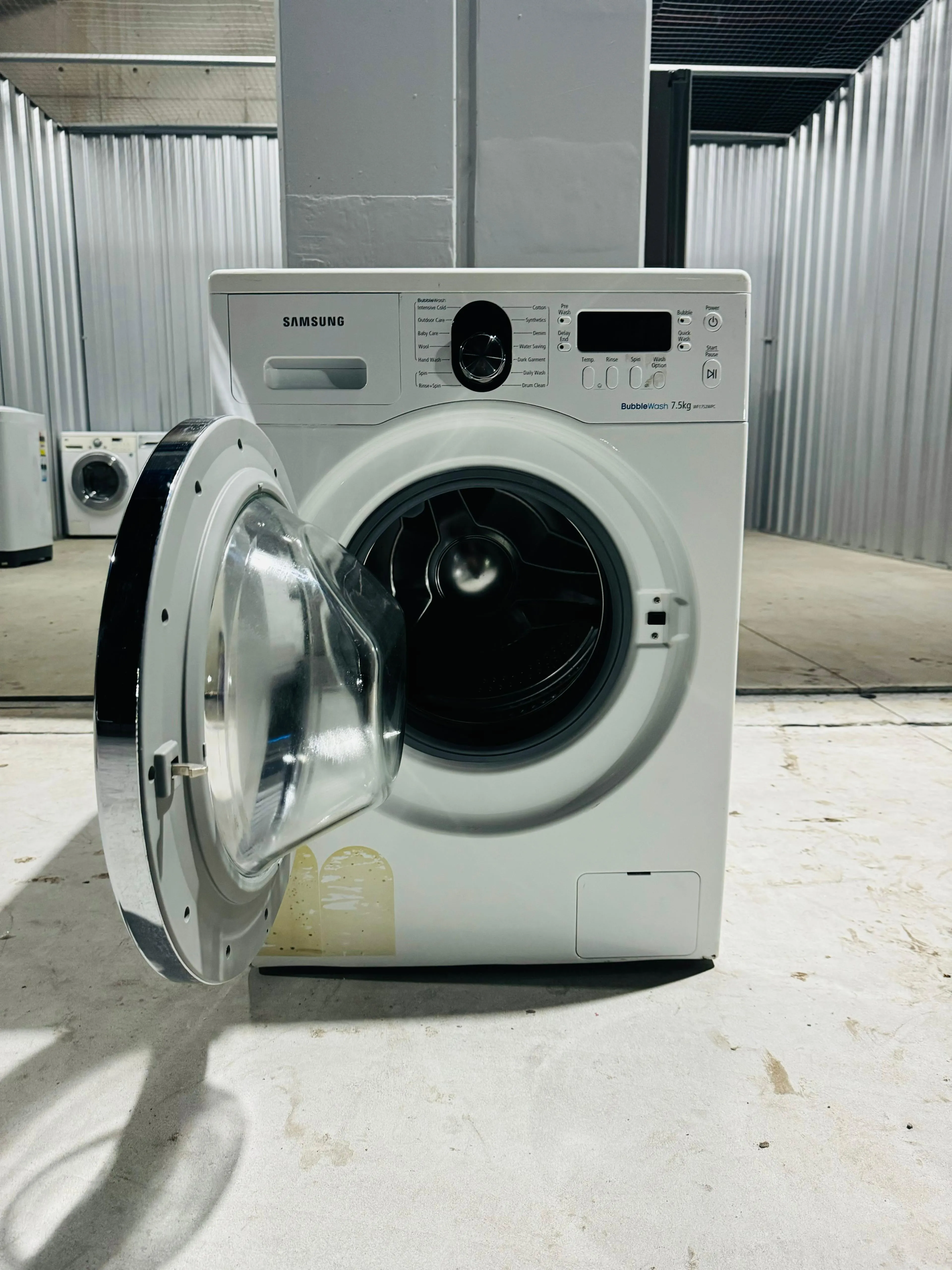 **SAMSUNG 7.5KGS FRONT LOADER WASHING MACHINE**