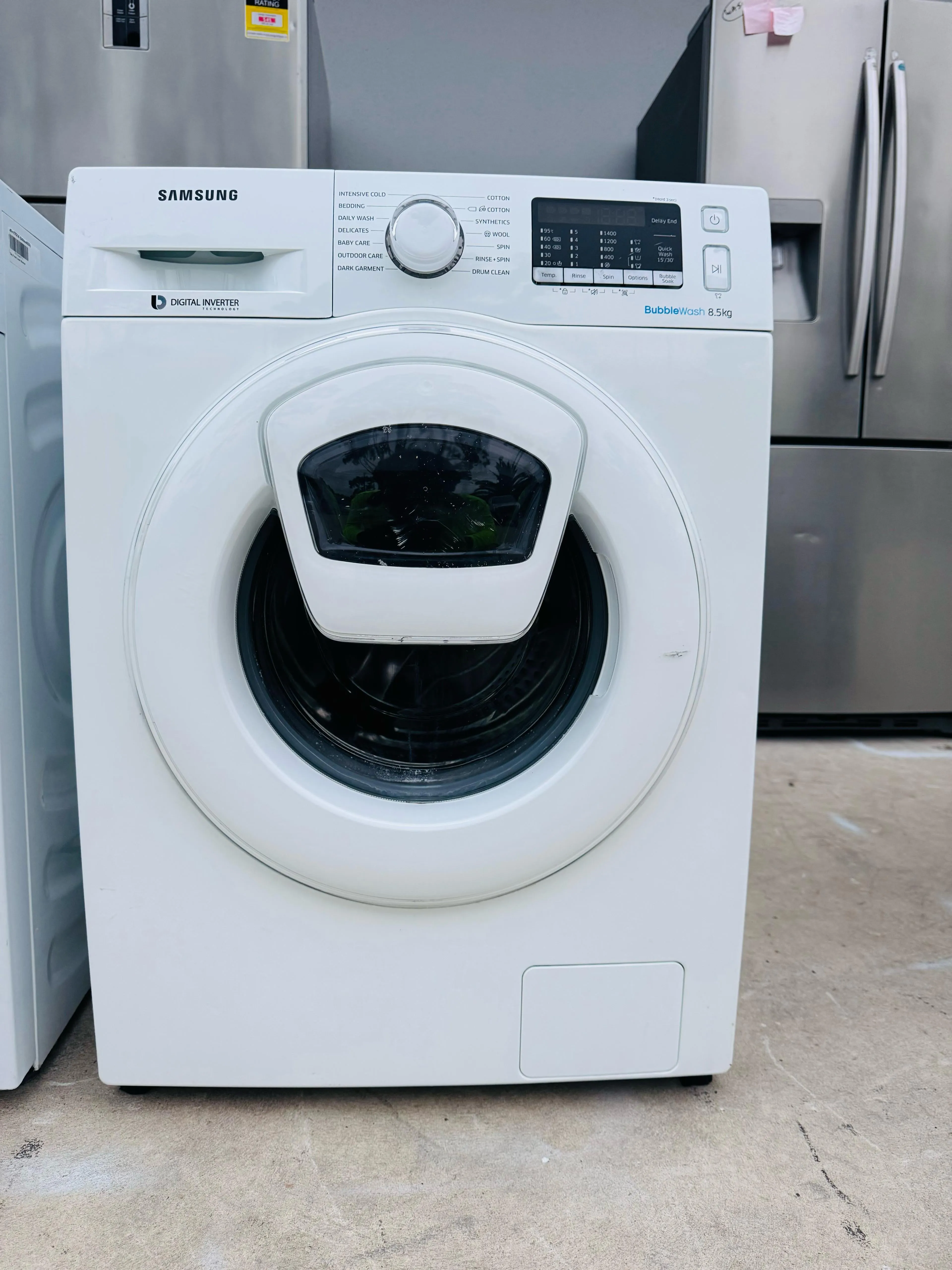 **SAMSUNG 8.5 KGS FRONT LOADER WASHING MACHINE**