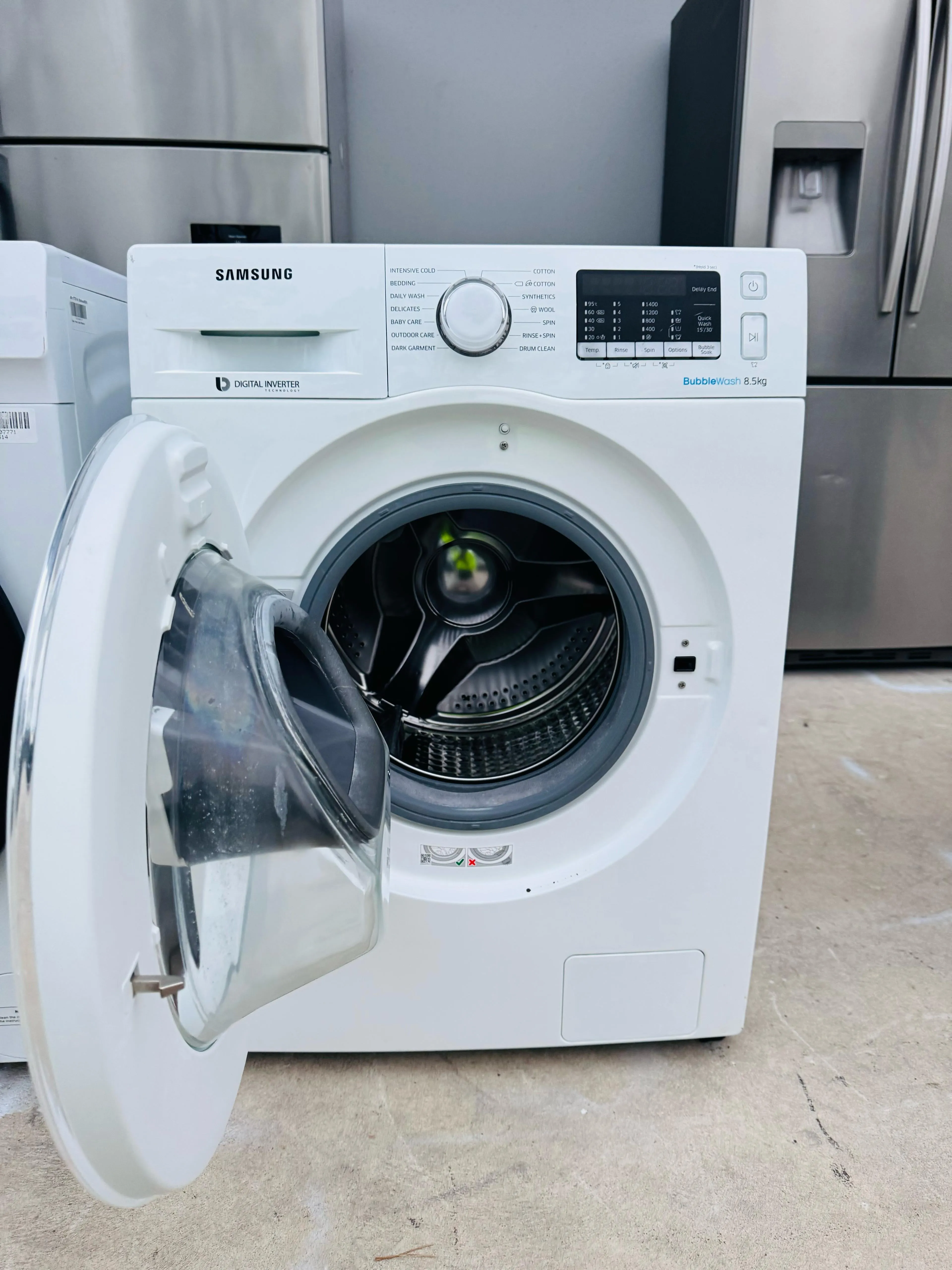 **SAMSUNG 8.5 KGS FRONT LOADER WASHING MACHINE**