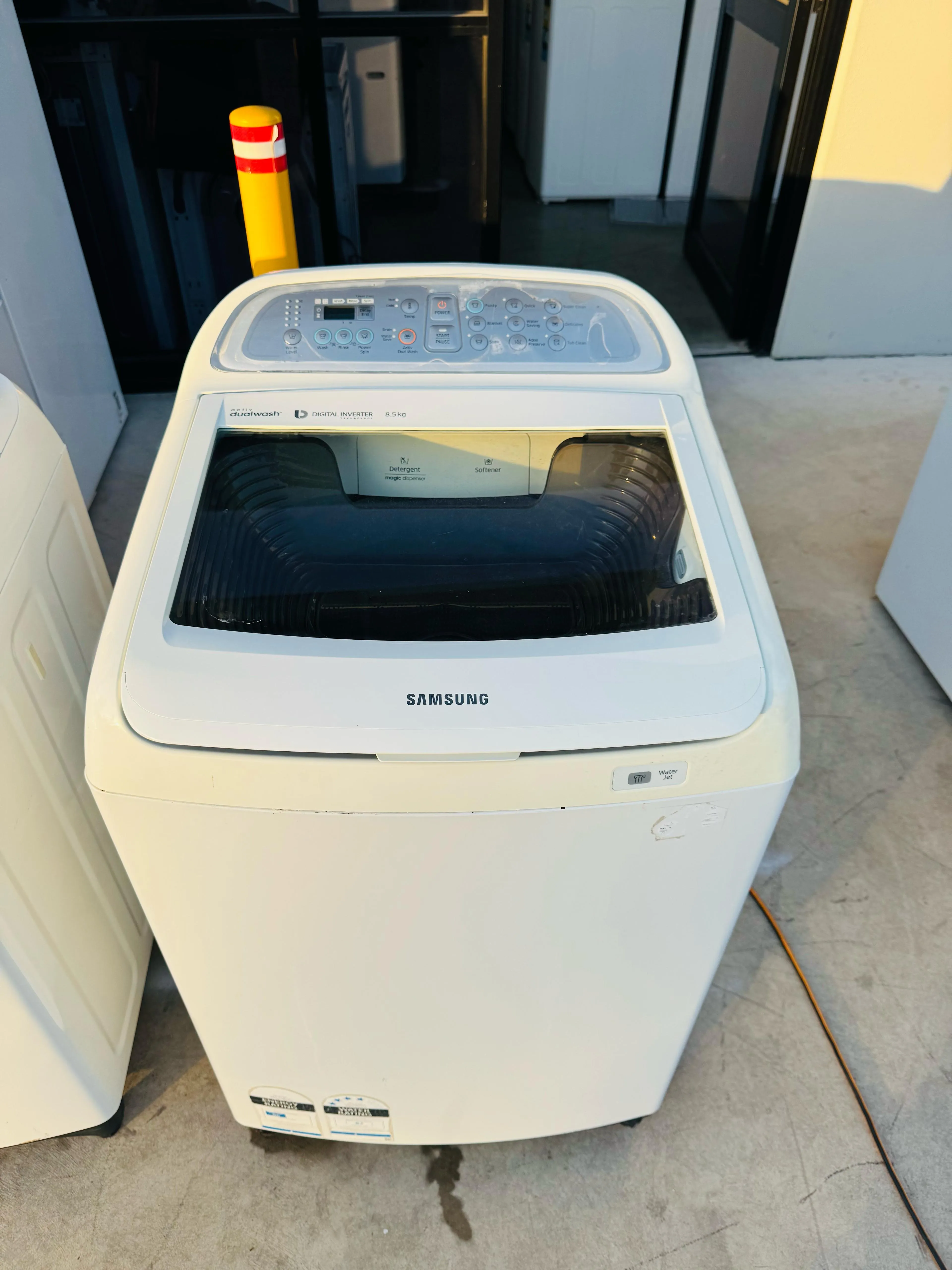 SAMSUNG 8.5 KGS  TOP LOADER WASHING MACHINE