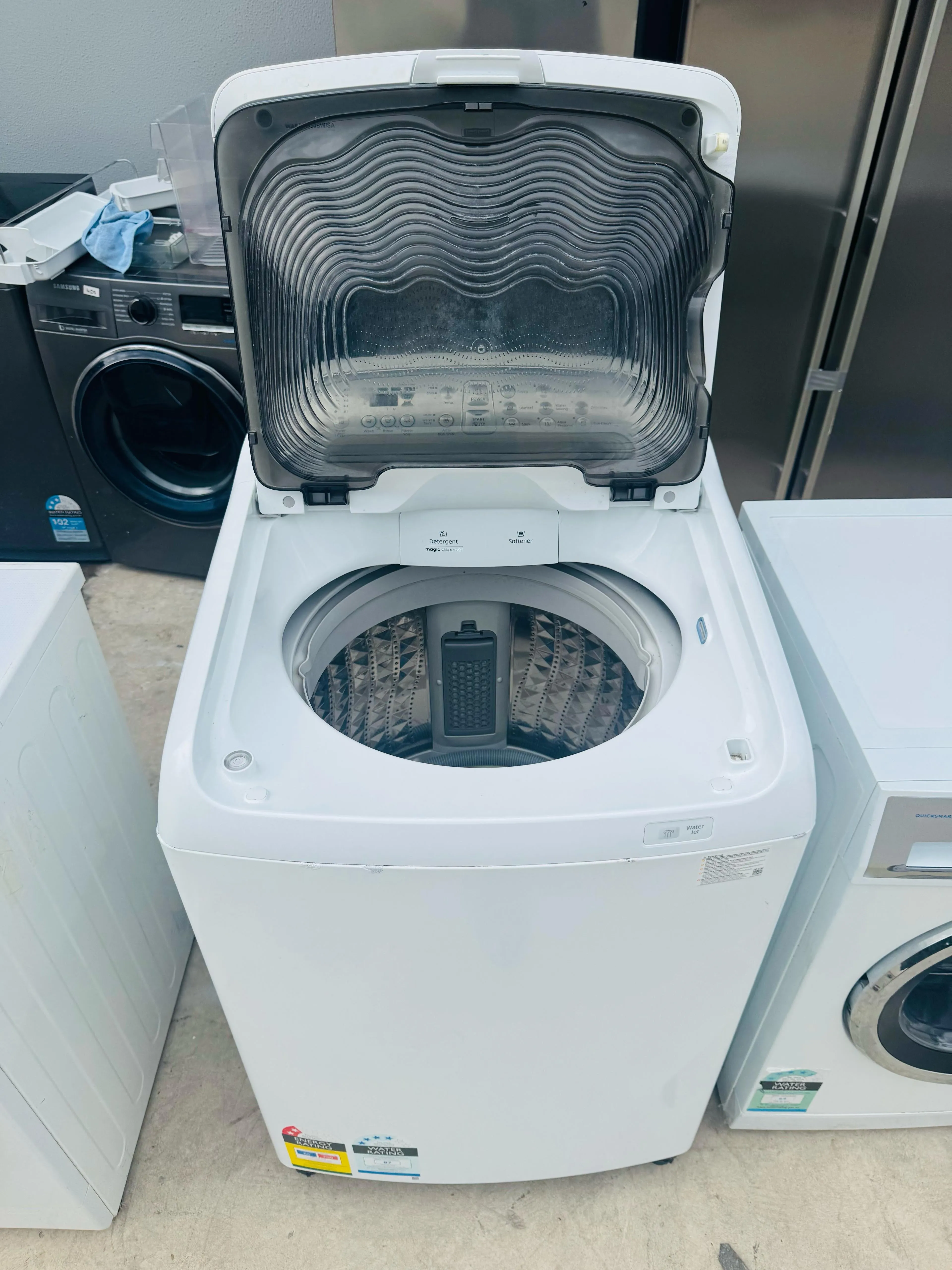 **SAMSUNG 8.5 KGS TOP LOADER WASHING MACHINE**