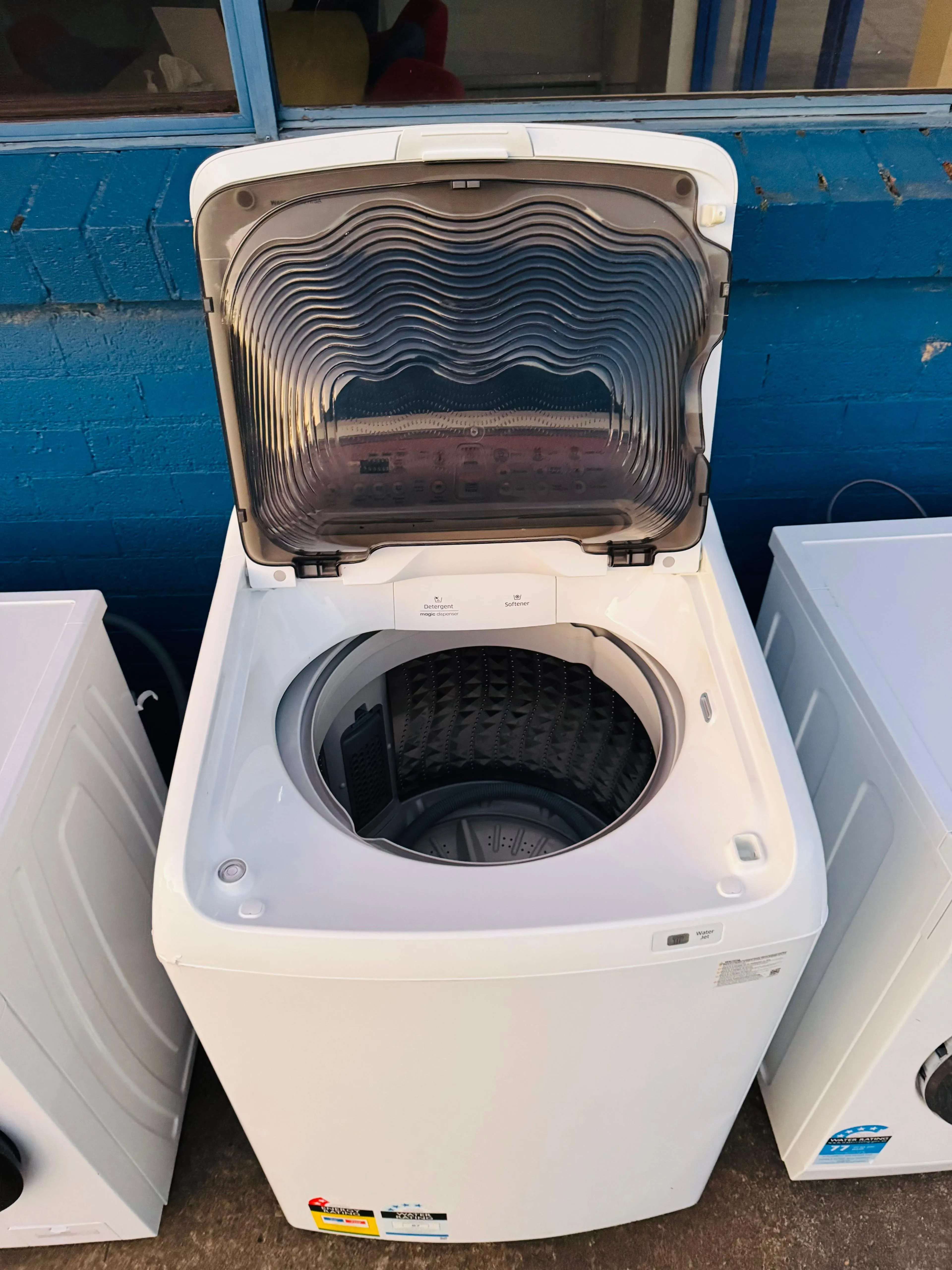 **SAMSUNG 8.5 KGS TOP LOADER WASHING MACHINE**