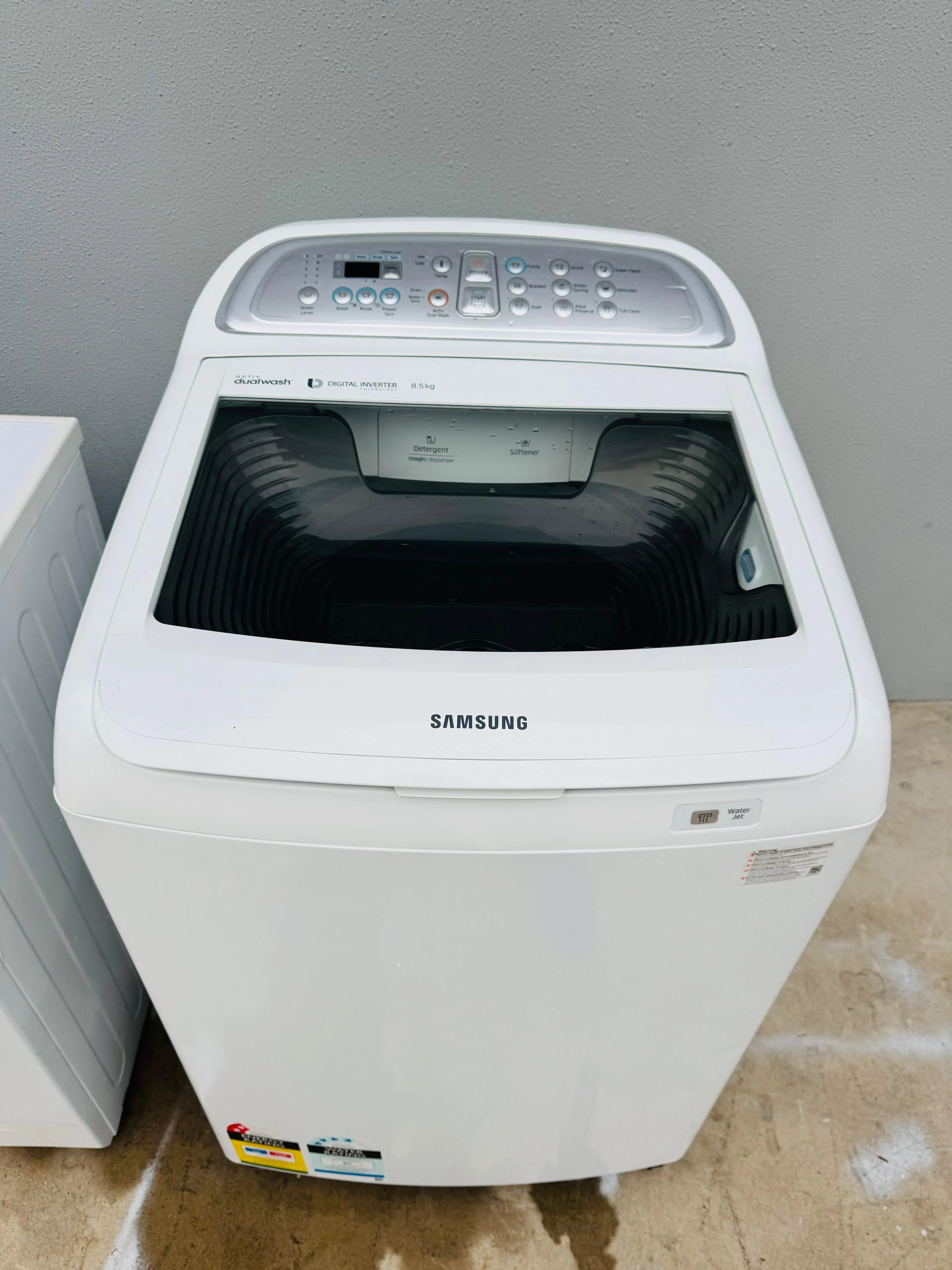 **SAMSUNG 8.5 KGS TOP LOADER WASHING MACHINE**