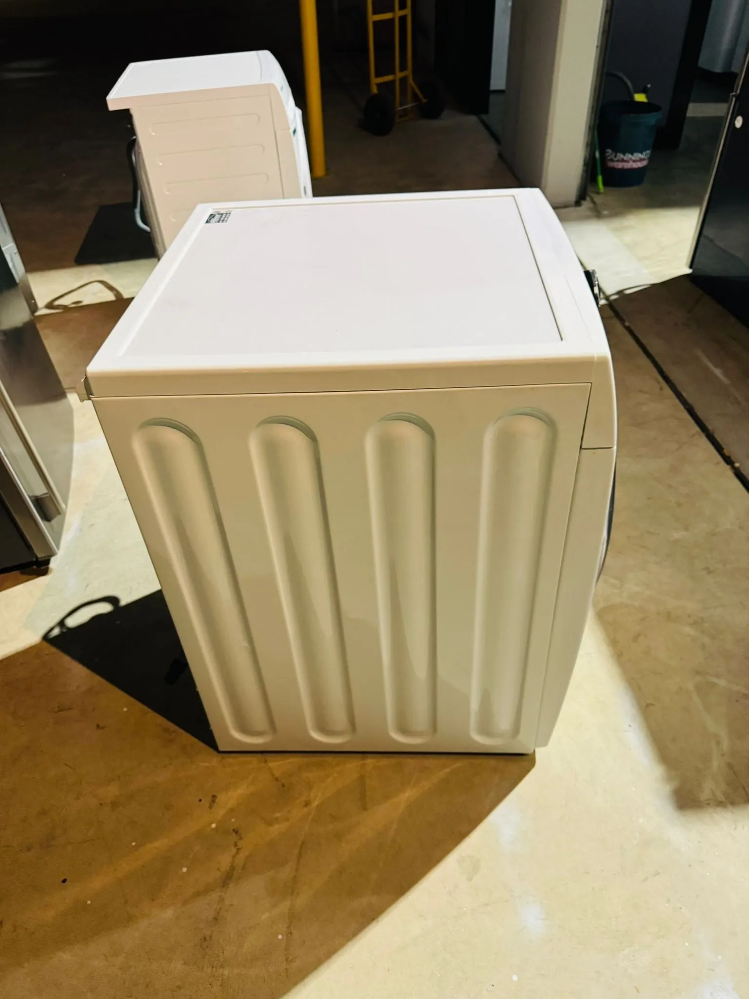 **Samsung 8.5 kgs washing machine and 6 kgs dryer combo**