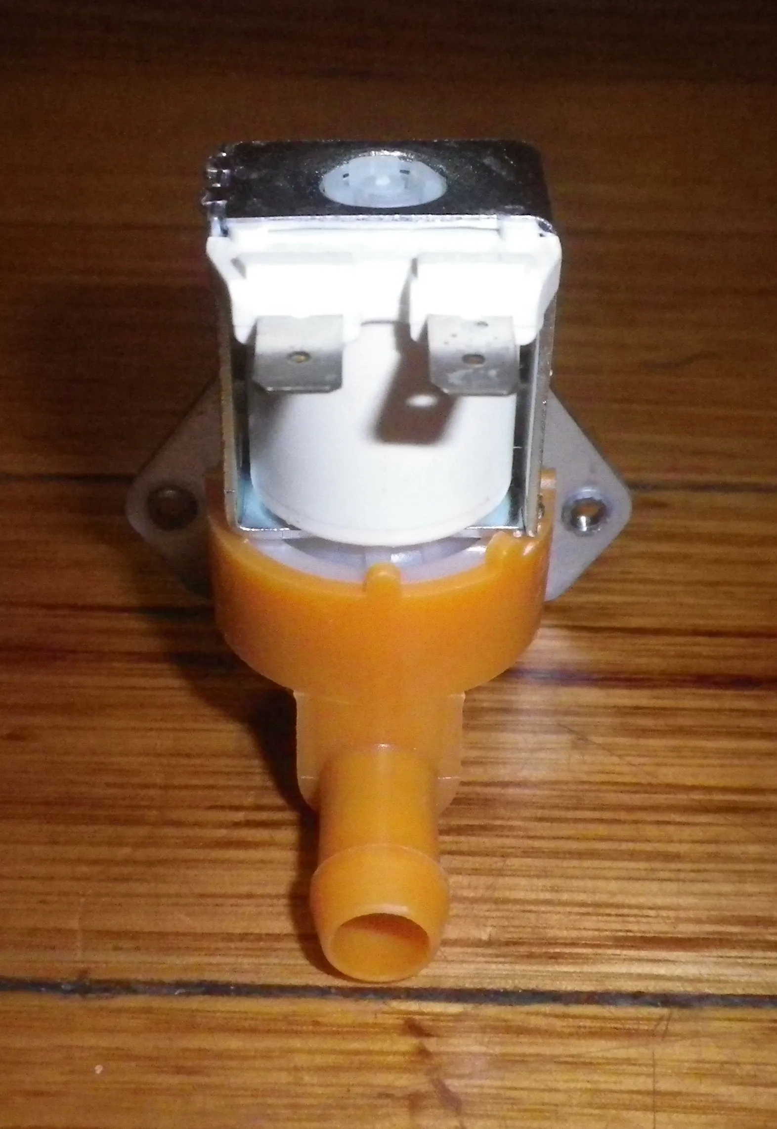 Samsung Single Hot Inlet Valve suits some Top Load Washers - Part # DC33-01011A
