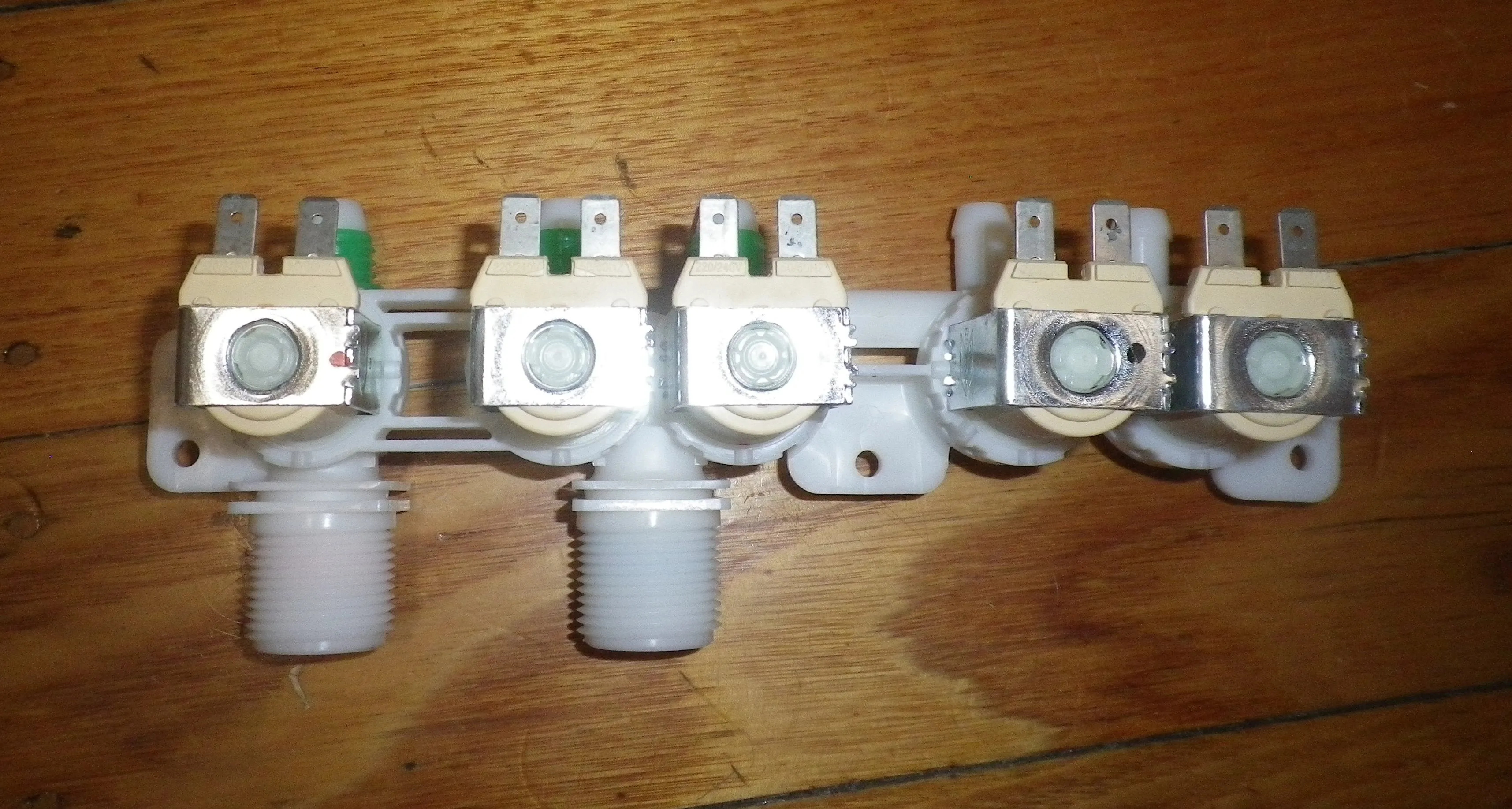 Samsung WA455DTHDWR 240VAC 5way Inlet Valve - Part # DC97-15459K