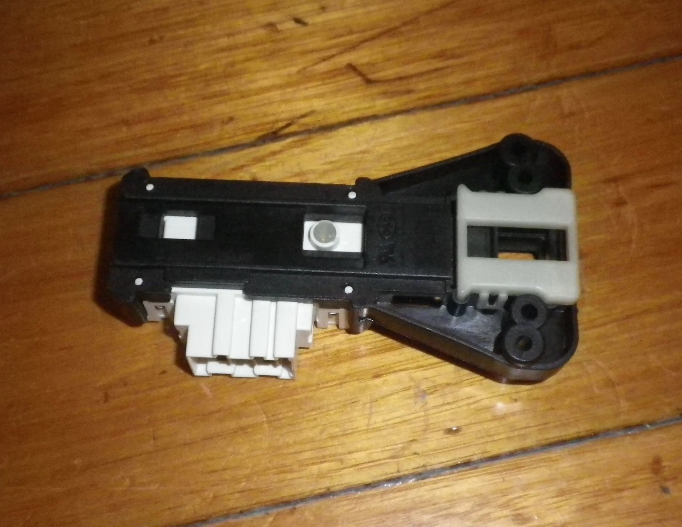 Samsung WF8802RSW Front Loader Door Interlock Switch- Part # DC64-01538A