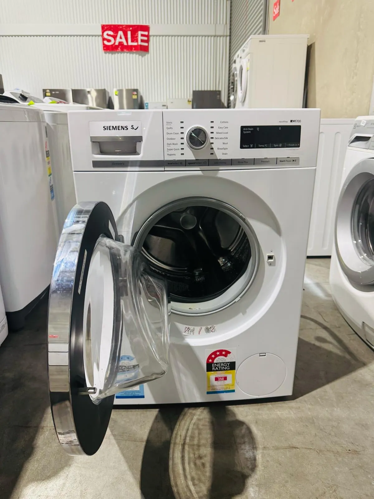 **SIEMENS 8.5 KGS FRONT LOADER WASHING MACHINE**