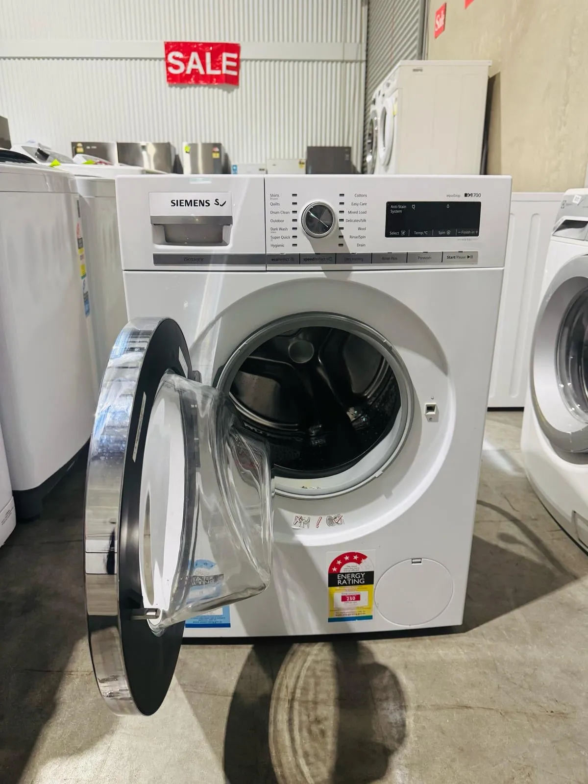 **SIEMENS 8.5 KGS FRONT LOADER WASHING MACHINE**