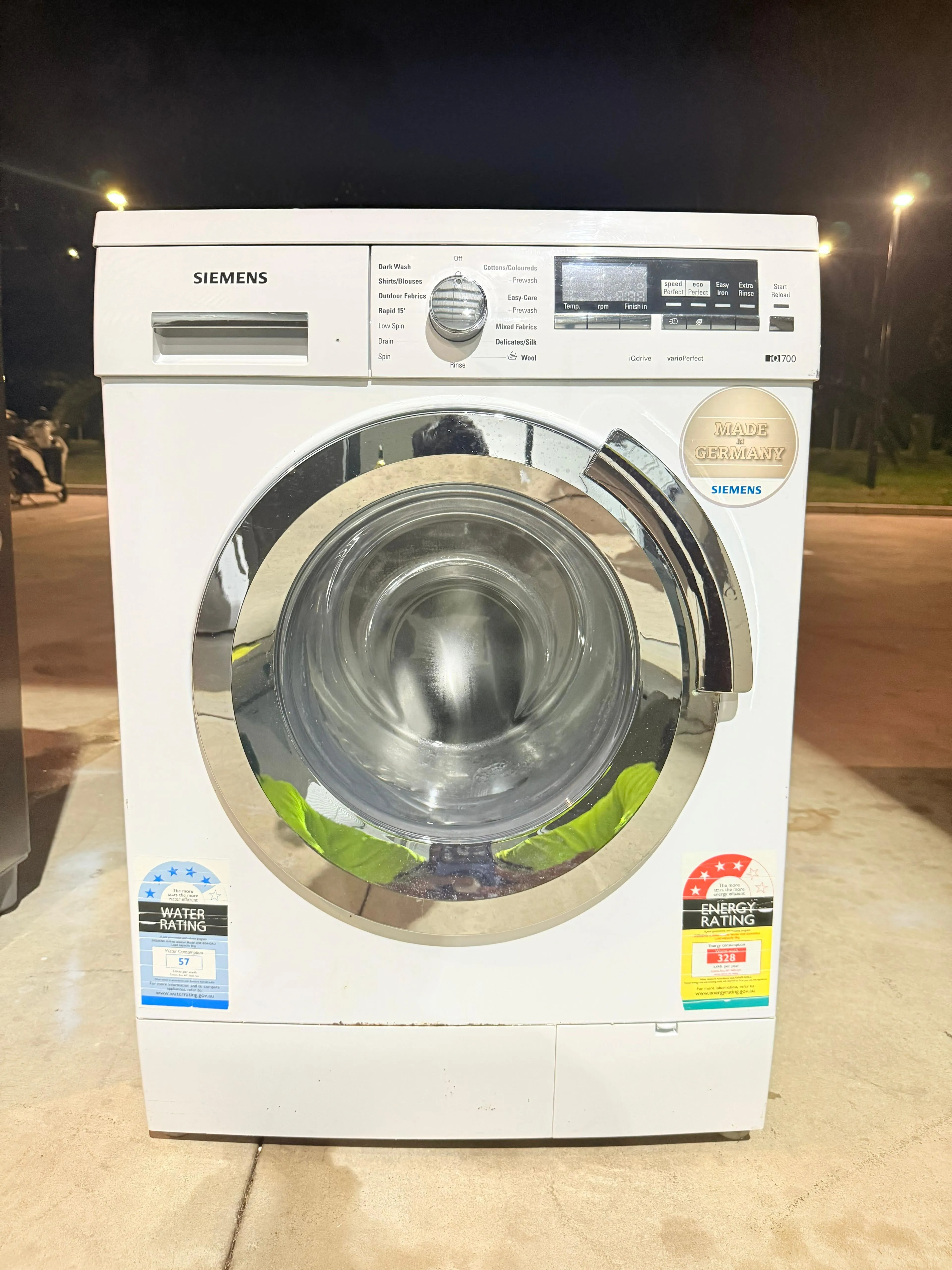 **SIEMENS 8KGS FRONT LOADER WASHING MACHINE**