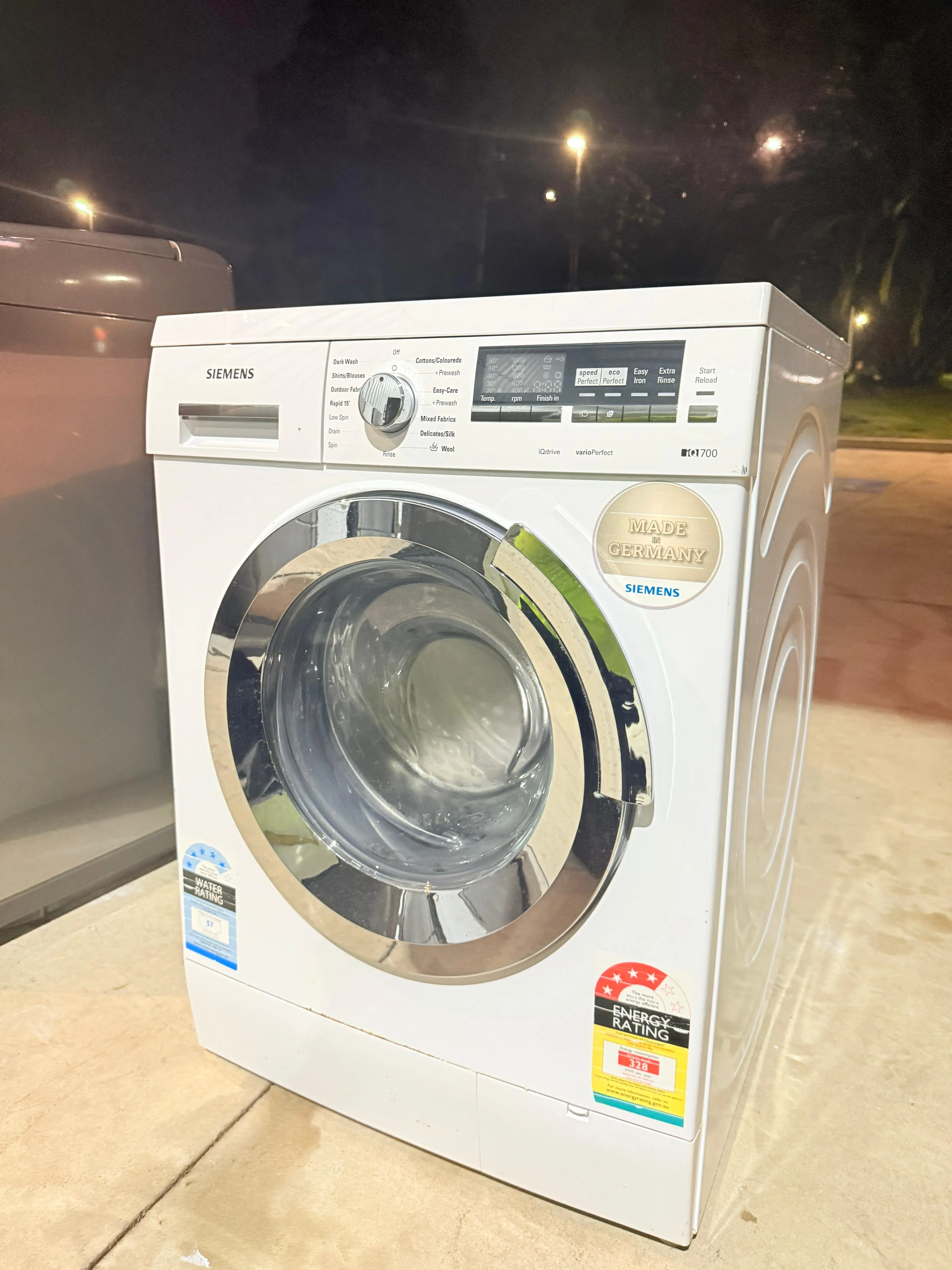**SIEMENS 8KGS FRONT LOADER WASHING MACHINE**