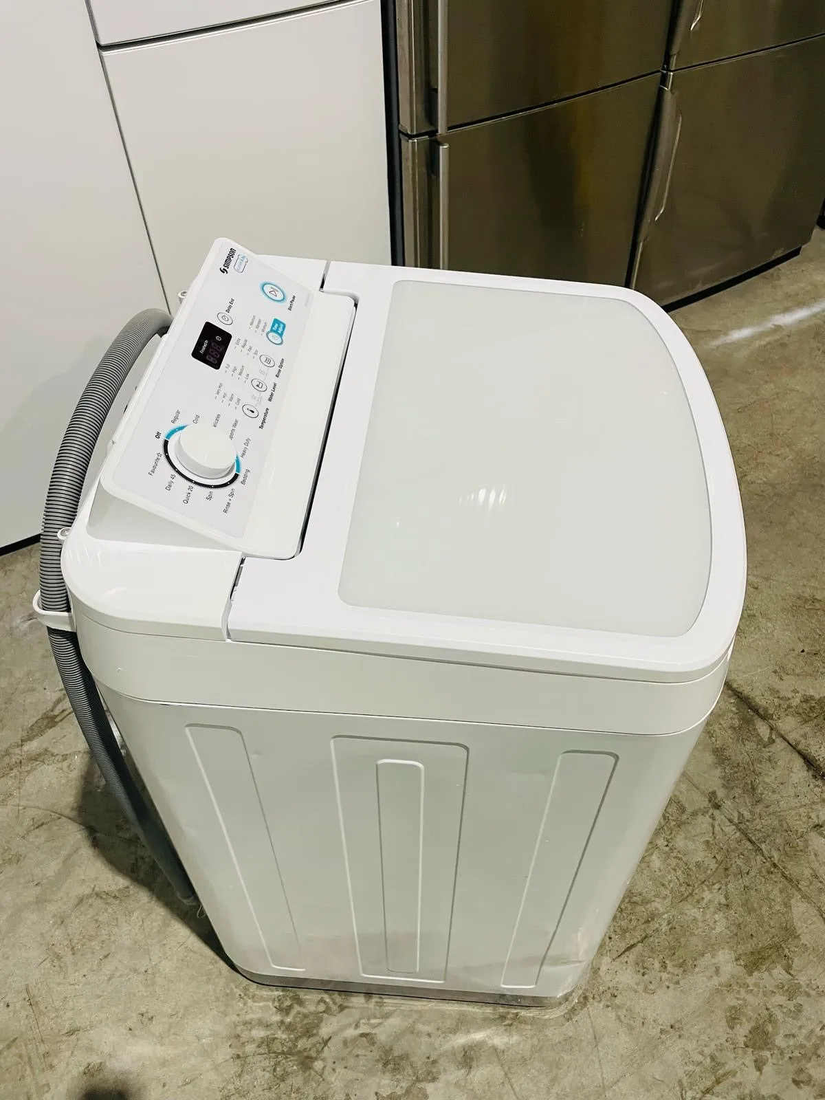 **SIMPSON 6 KGS TOP LOADER WASHING MACHINE**