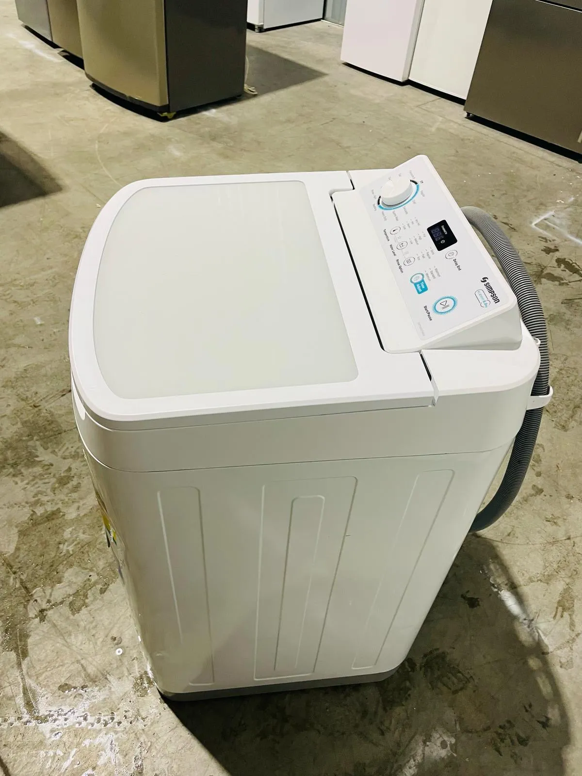 **SIMPSON 6 KGS TOP LOADER WASHING MACHINE**