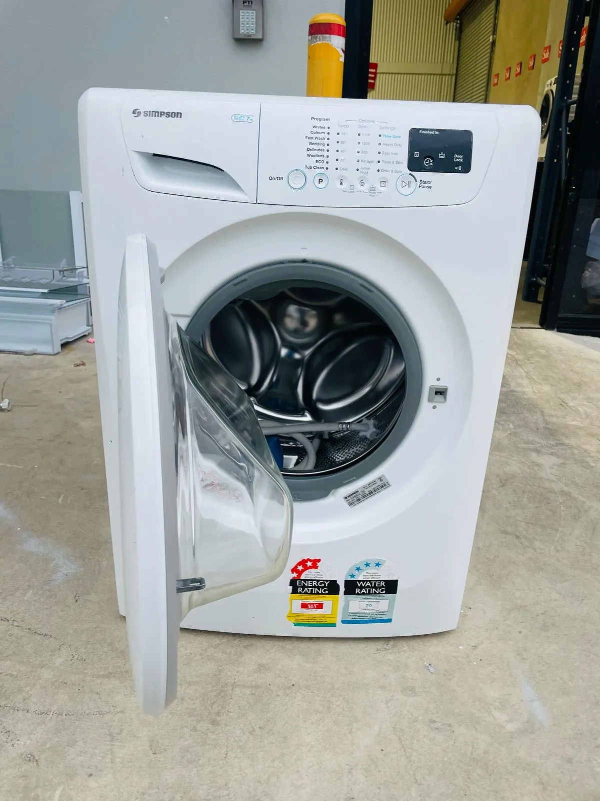**SIMPSON 7 KGS FRONT LOADER WASHING MACHINE**