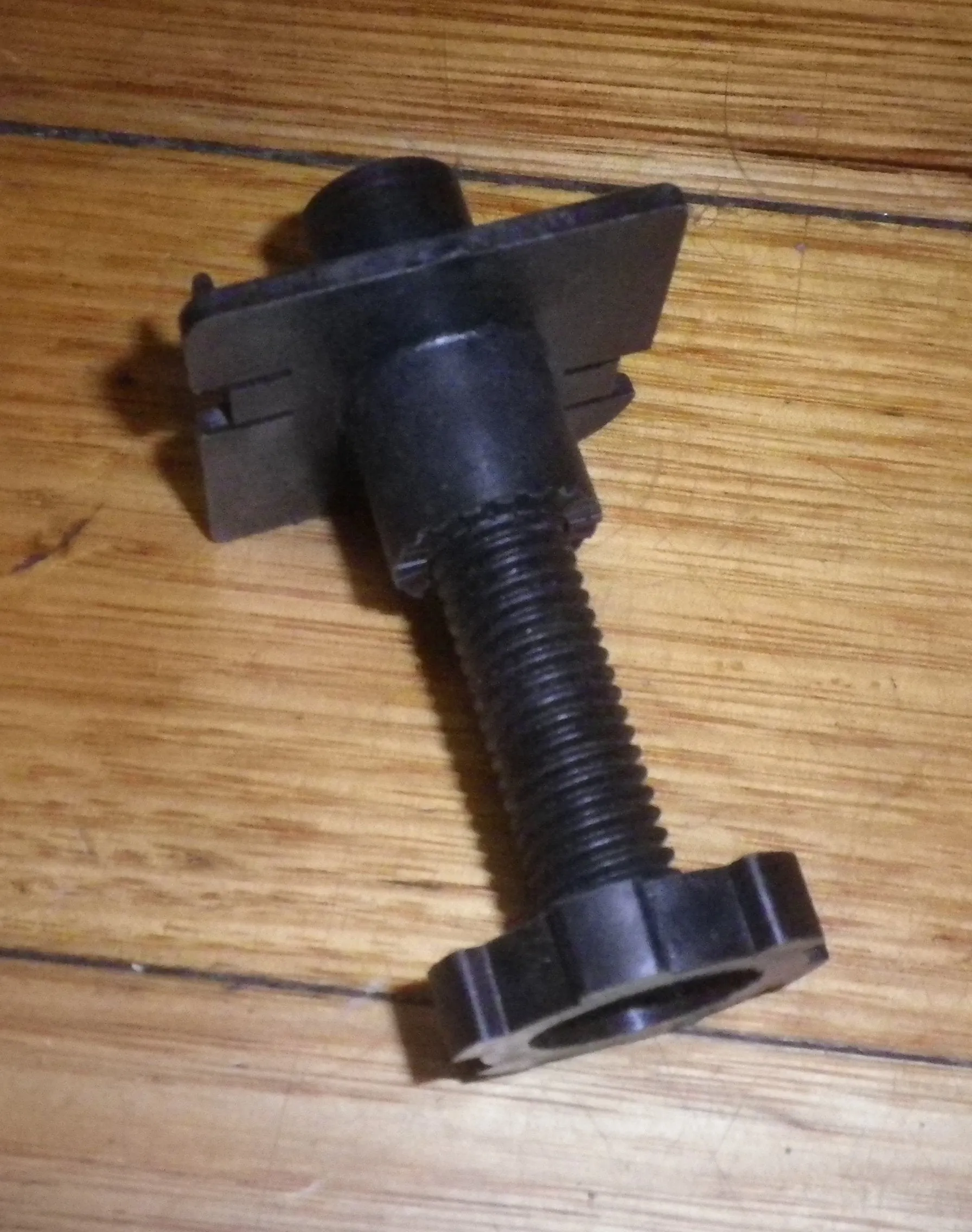 Simpson Genesis, Delta Plastic Leg & Bracket - Part # 0031250003