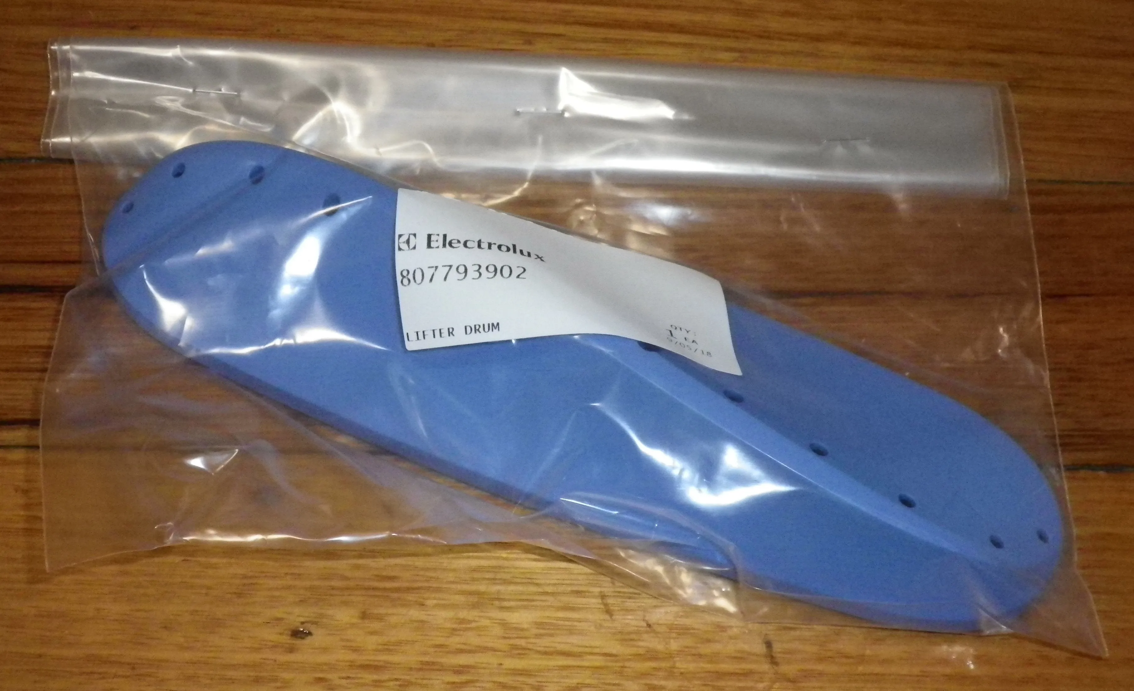 Simpson SWF14843 Inner Drum Blue Lifter Paddle - Part # 8077939026