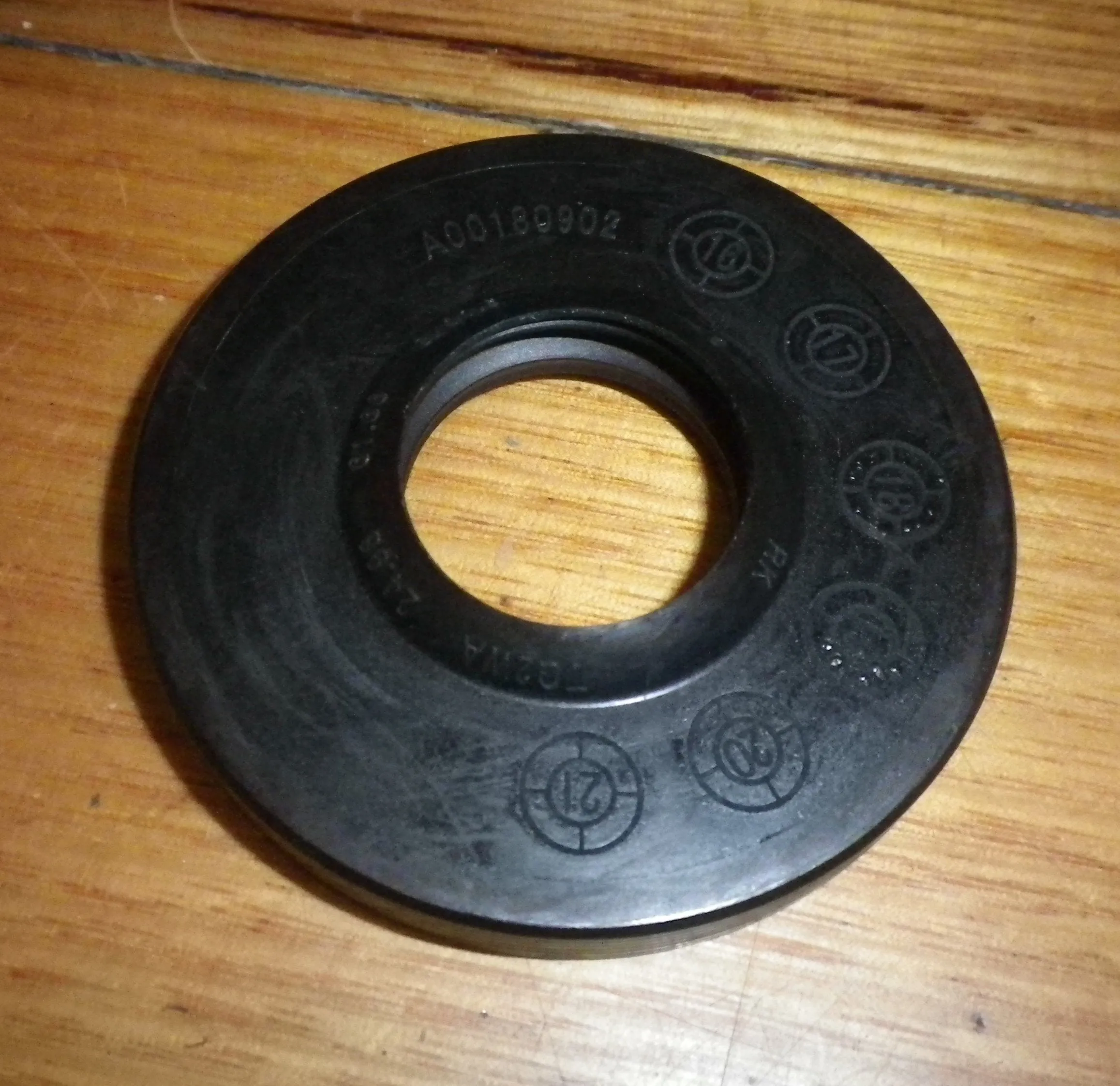 Simpson SWT6541 Medium Top Loader Main Tub Seal - Part # A00180901