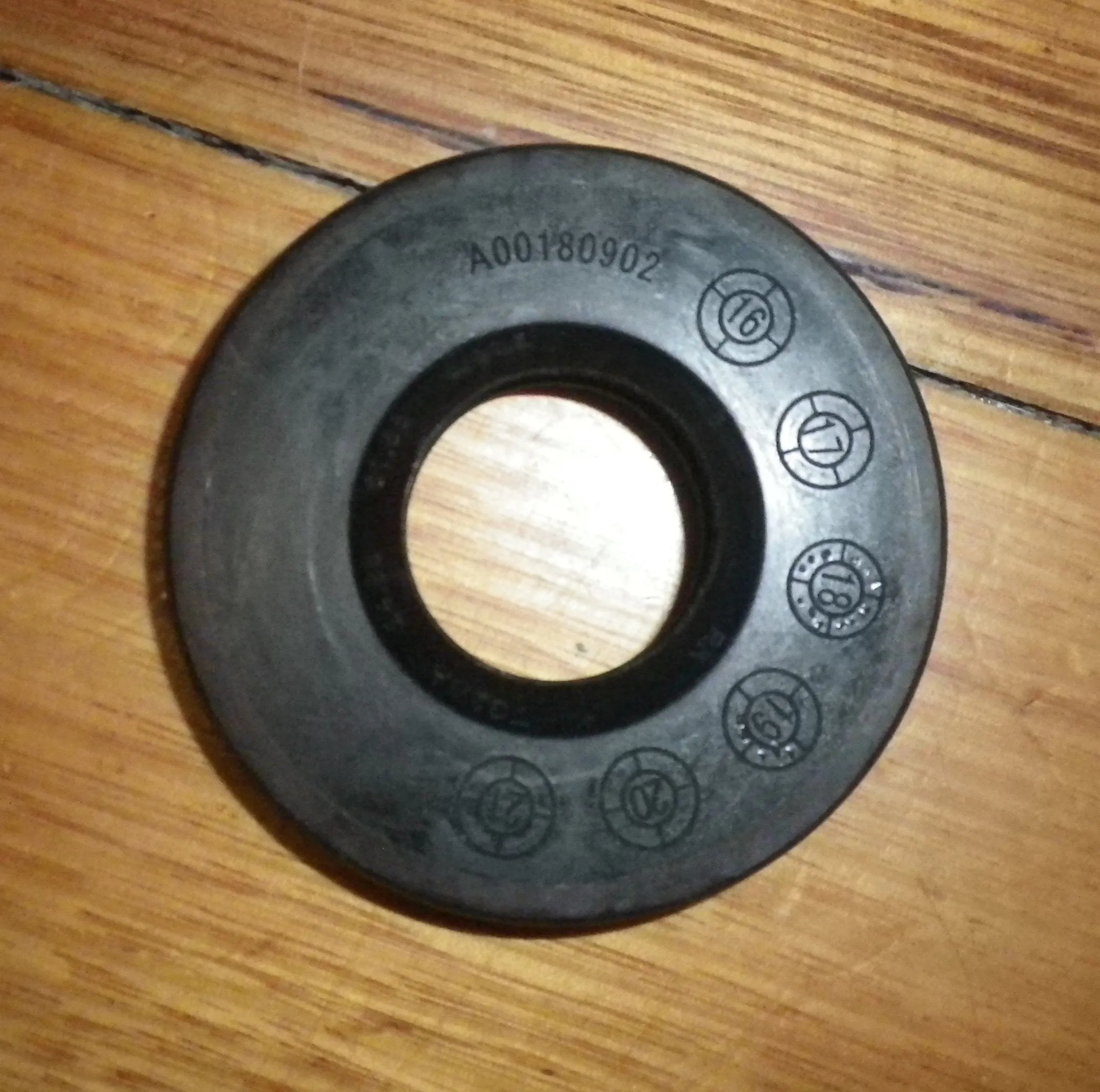 Simpson SWT6541 Medium Top Loader Main Tub Seal - Part # A00180901