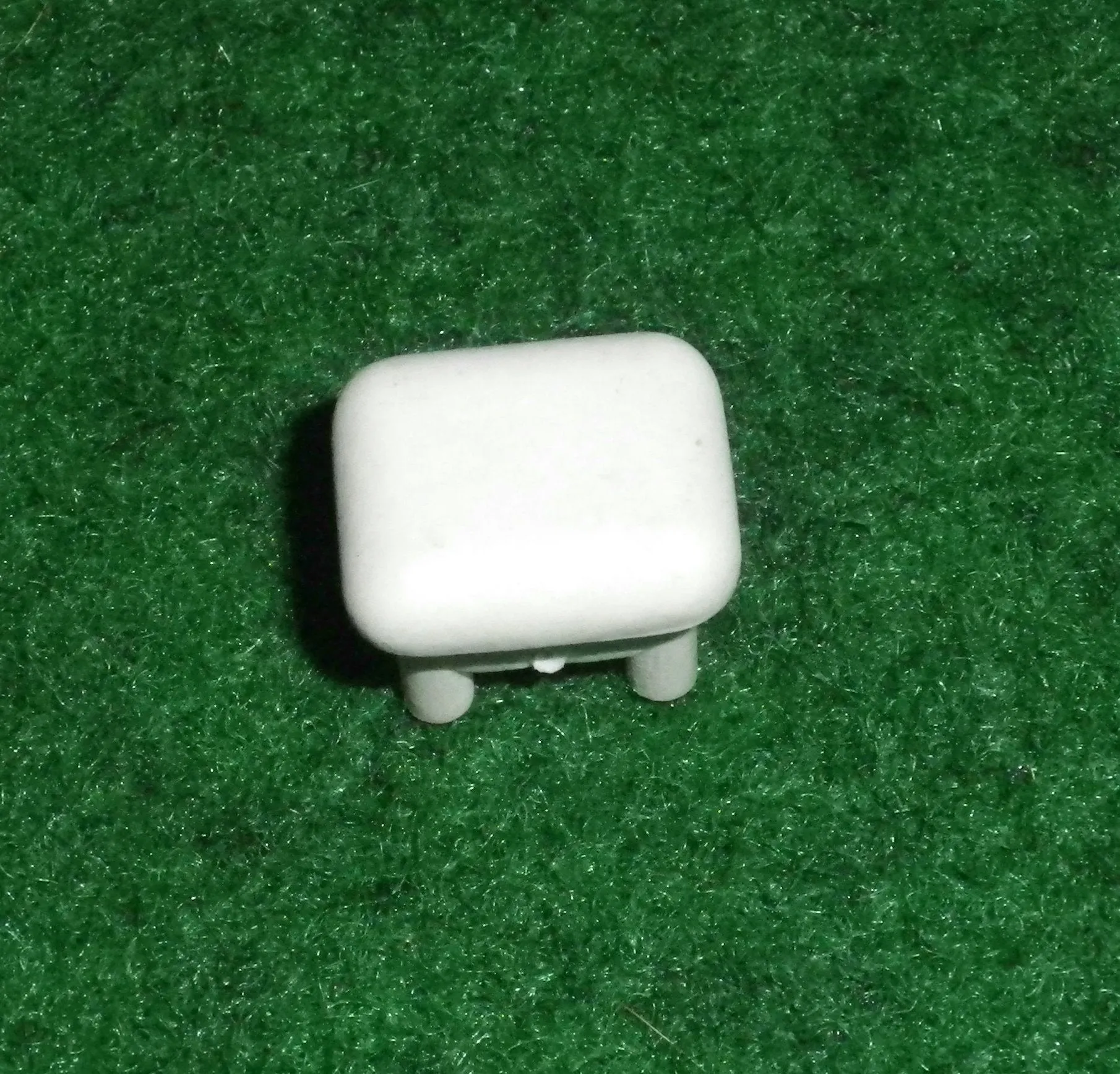 Simpson Washing Machine Square Lid Bumper Grommet - Part No. SG048, 360302