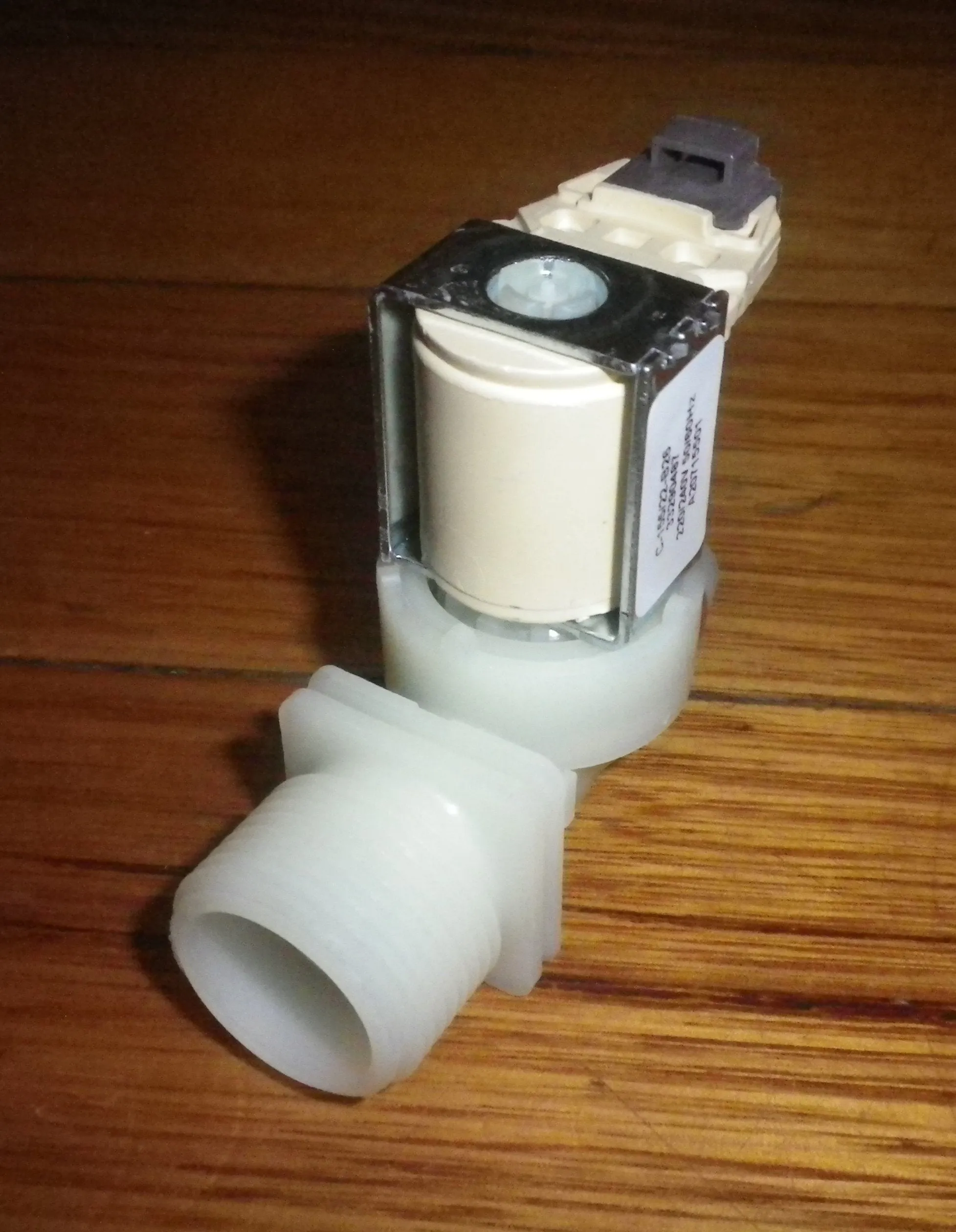 Single Hot Inlet Valve suits Westinghouse WWT8084J7WA Top Load Washer - Part # 140207155015