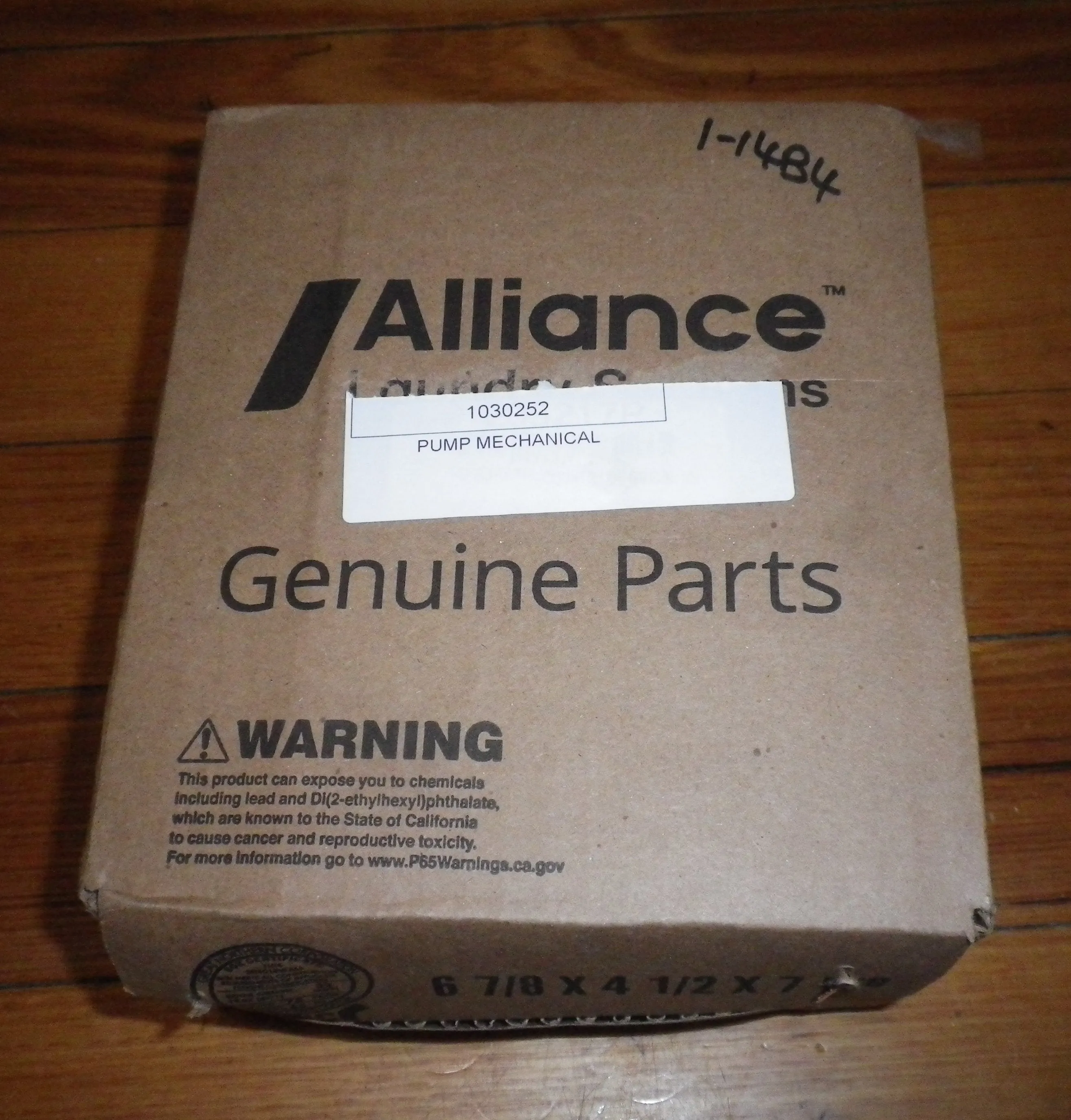 Speed Queen LWS42NW Genuine Plastic Mechanical Drain Pump - Part # 1030252
