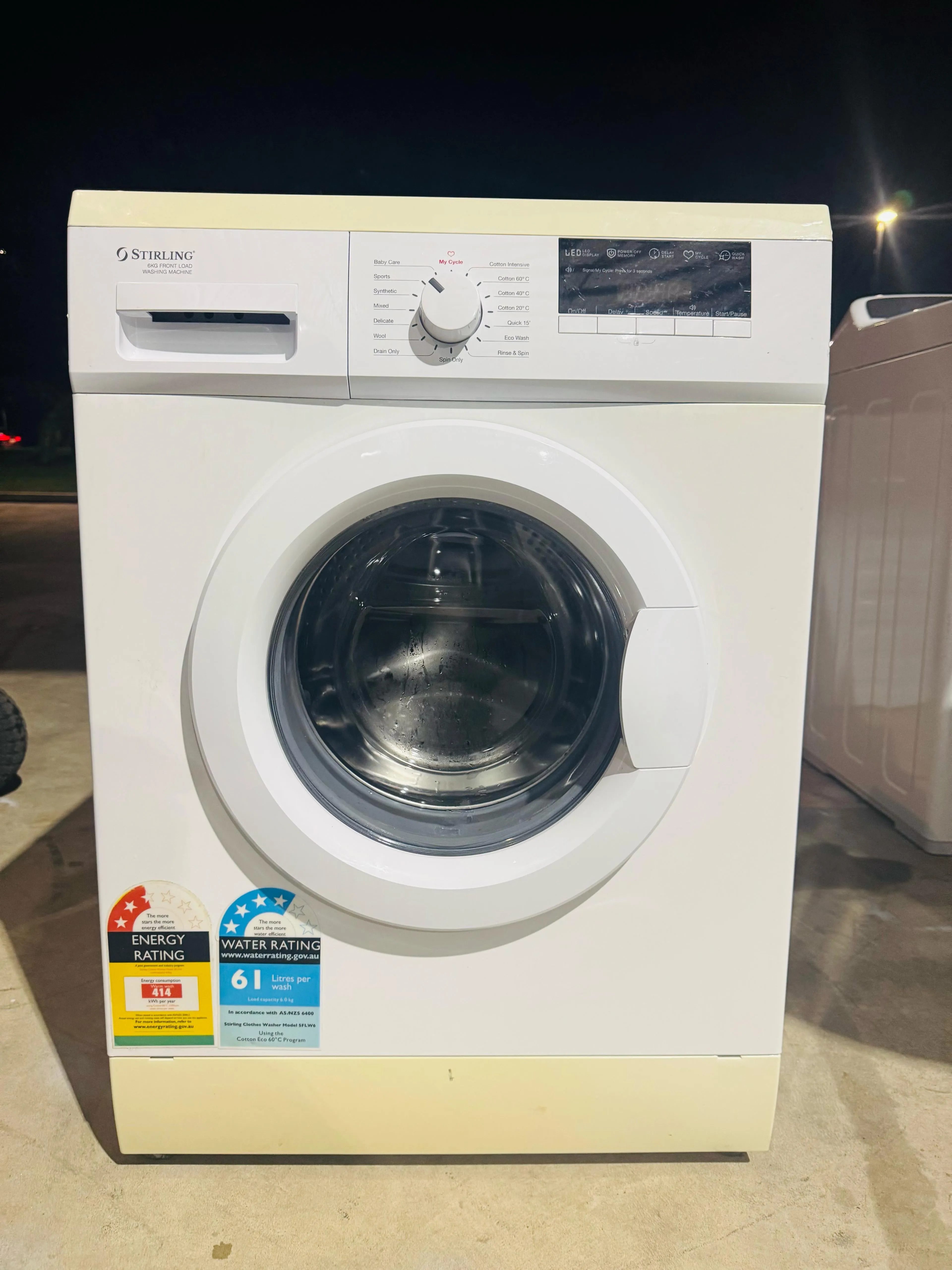 **STIRLING 6KGS FRONT LOADER WASHING MACHINE**