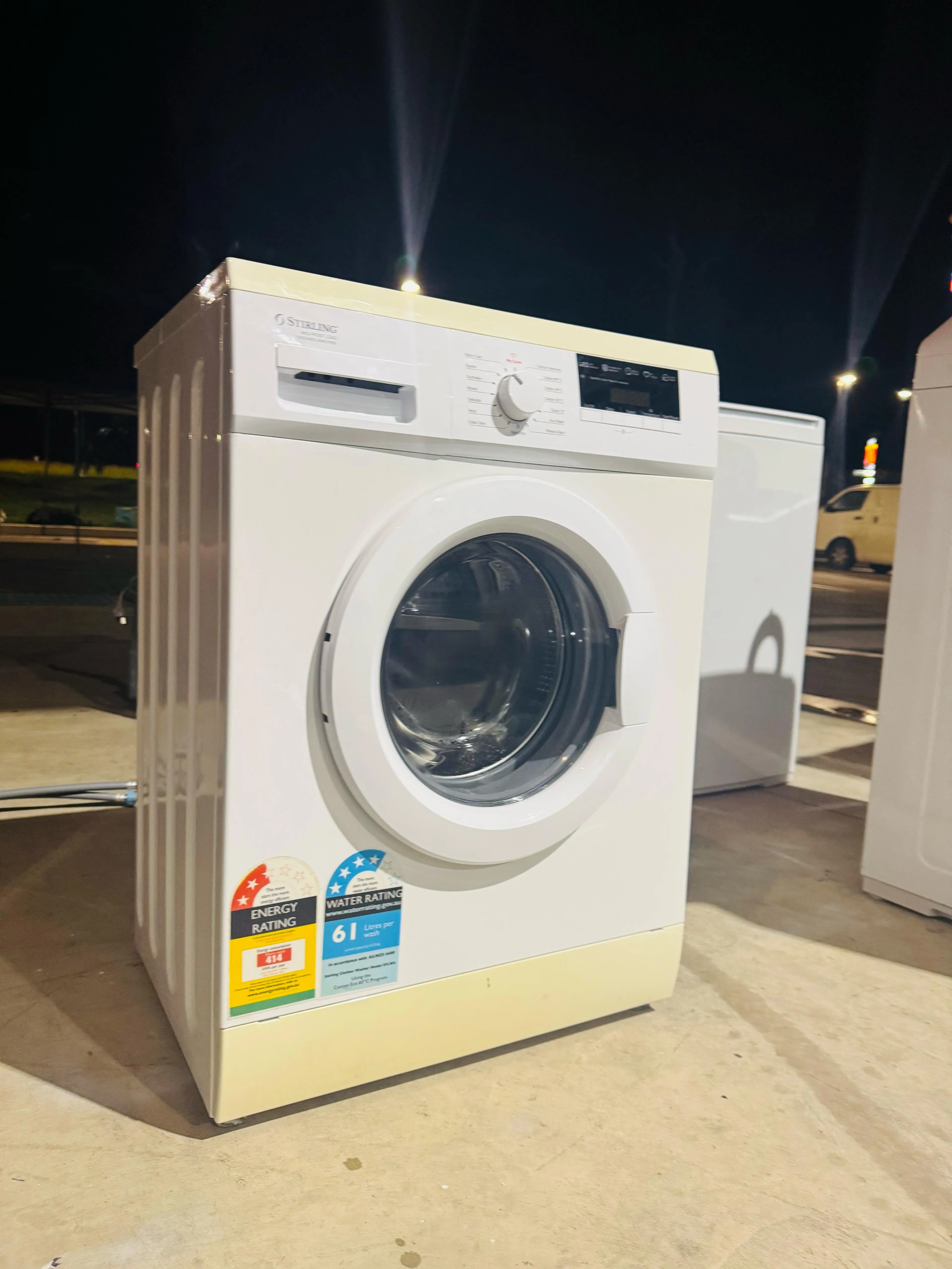 **STIRLING 6KGS FRONT LOADER WASHING MACHINE**