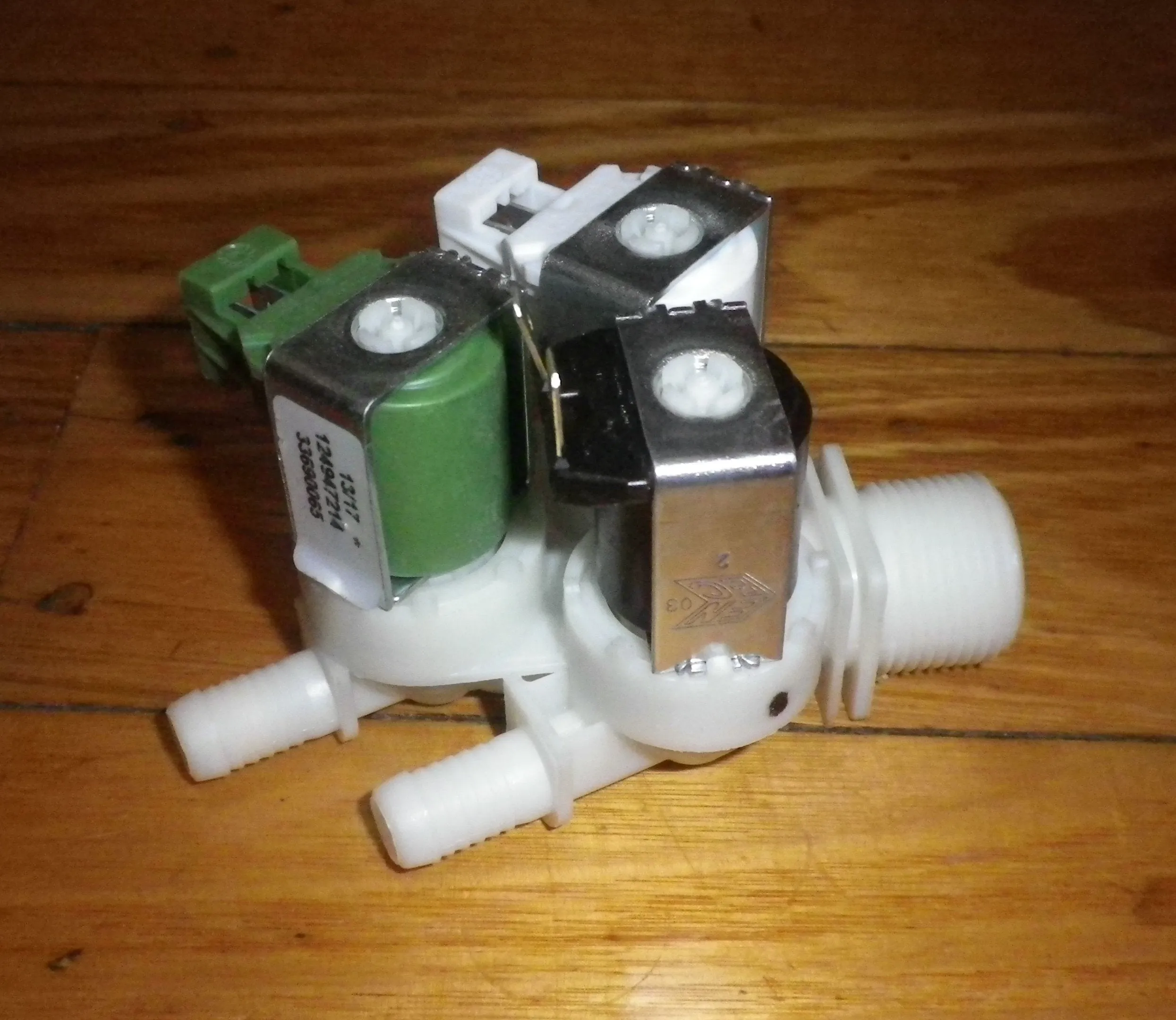 Triple Inlet Valve suits Electrolux EWD1477 Washer Dryer - Part # 1249472-14/1