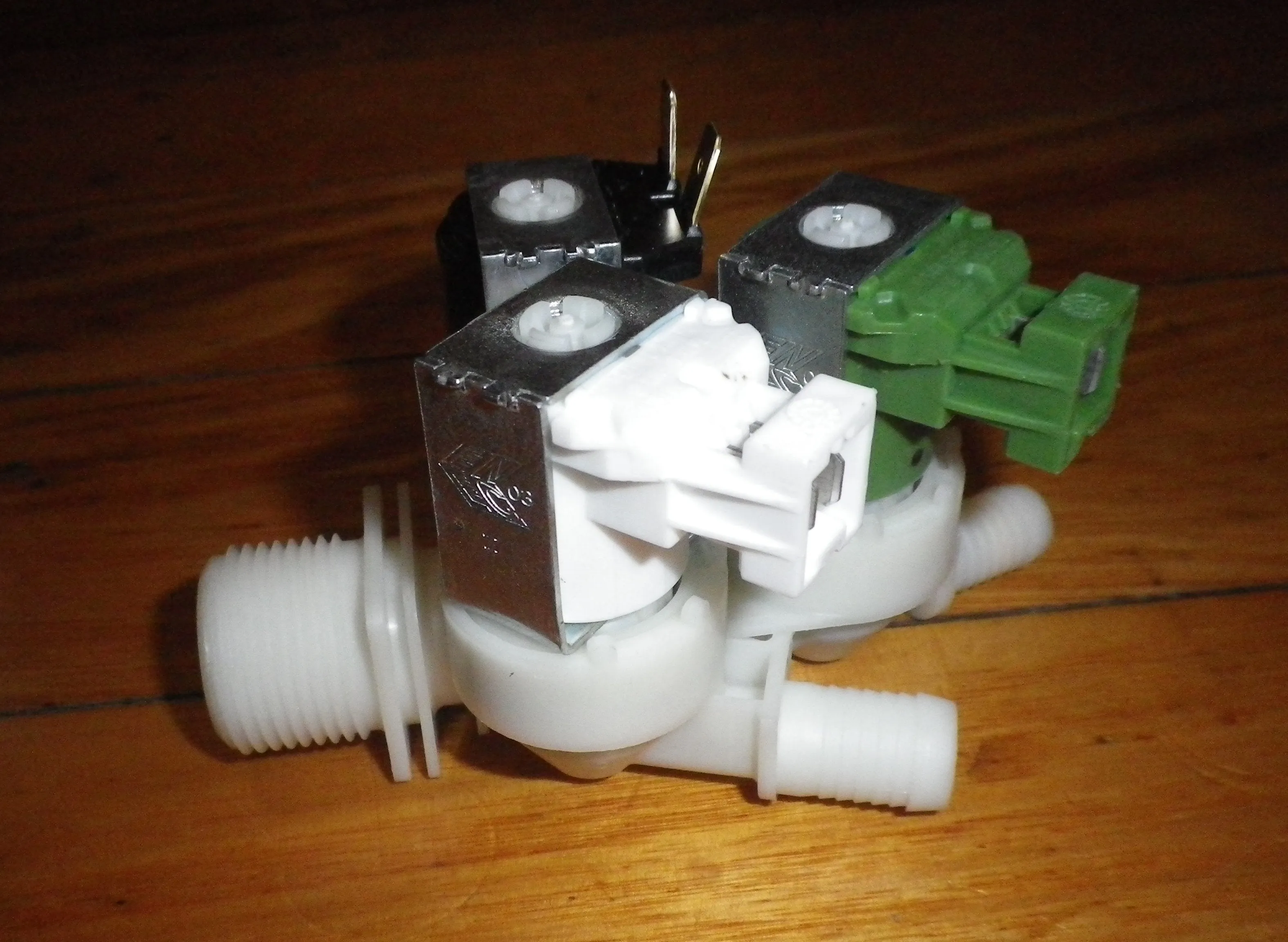 Triple Inlet Valve suits Electrolux EWD1477 Washer Dryer - Part # 1249472-14/1