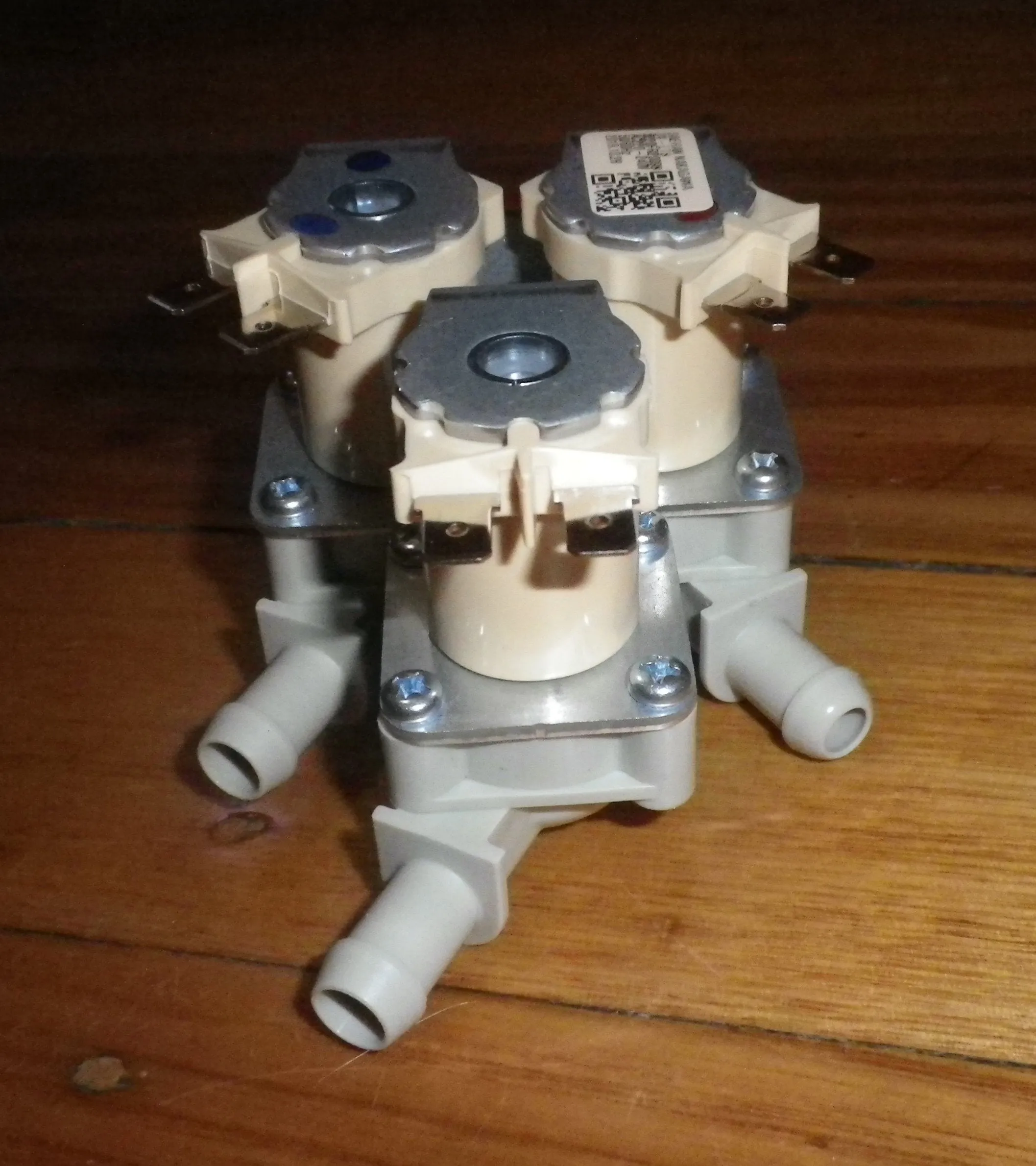 Triple Outlet 10mm Straight Inlet Valve for LG & Asko - Part # 5220FR2009S