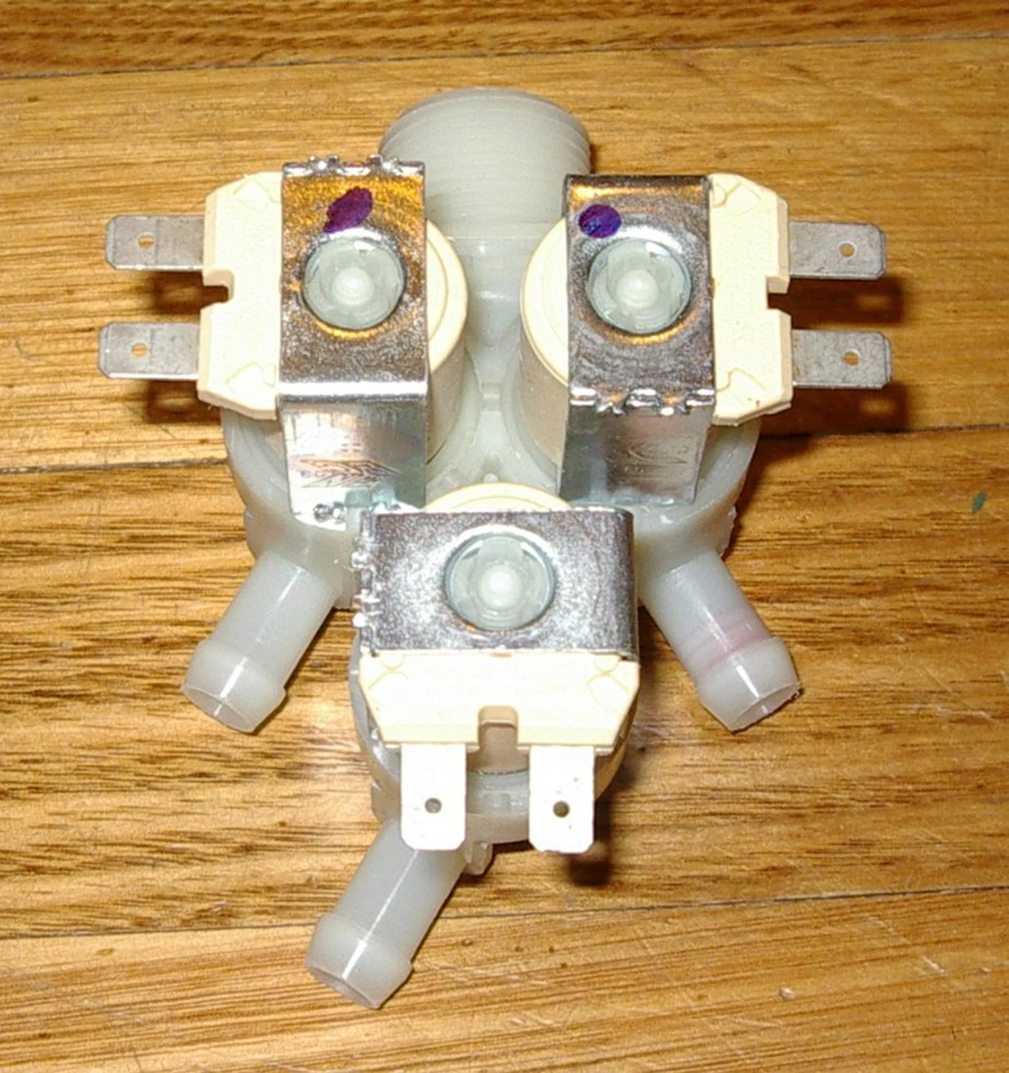 Triple Outlet 10mm Straight Inlet Valve for LG & Asko - Part # 5220FR2075B