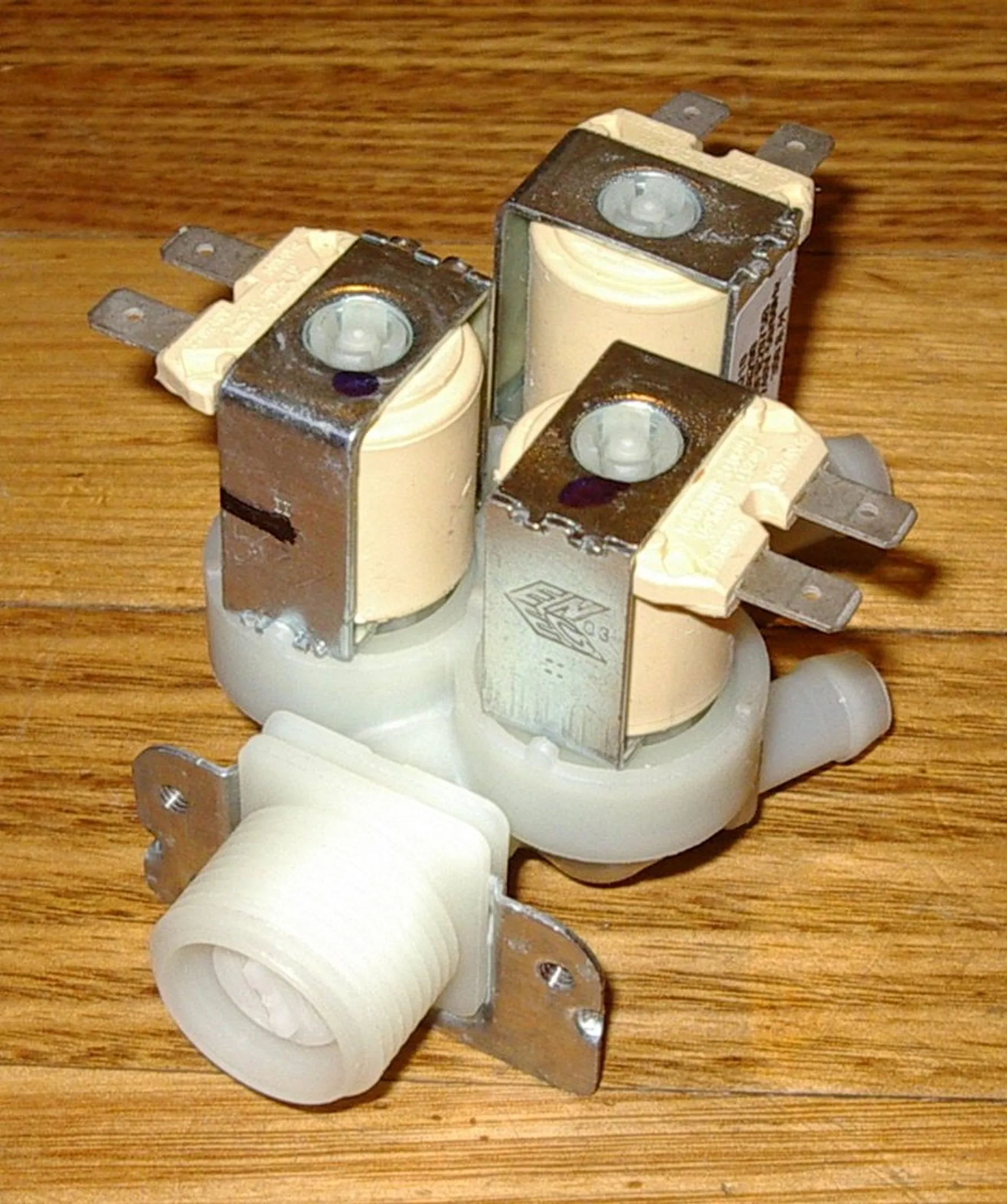 Triple Outlet 10mm Straight Inlet Valve for LG & Asko - Part # 5220FR2075B