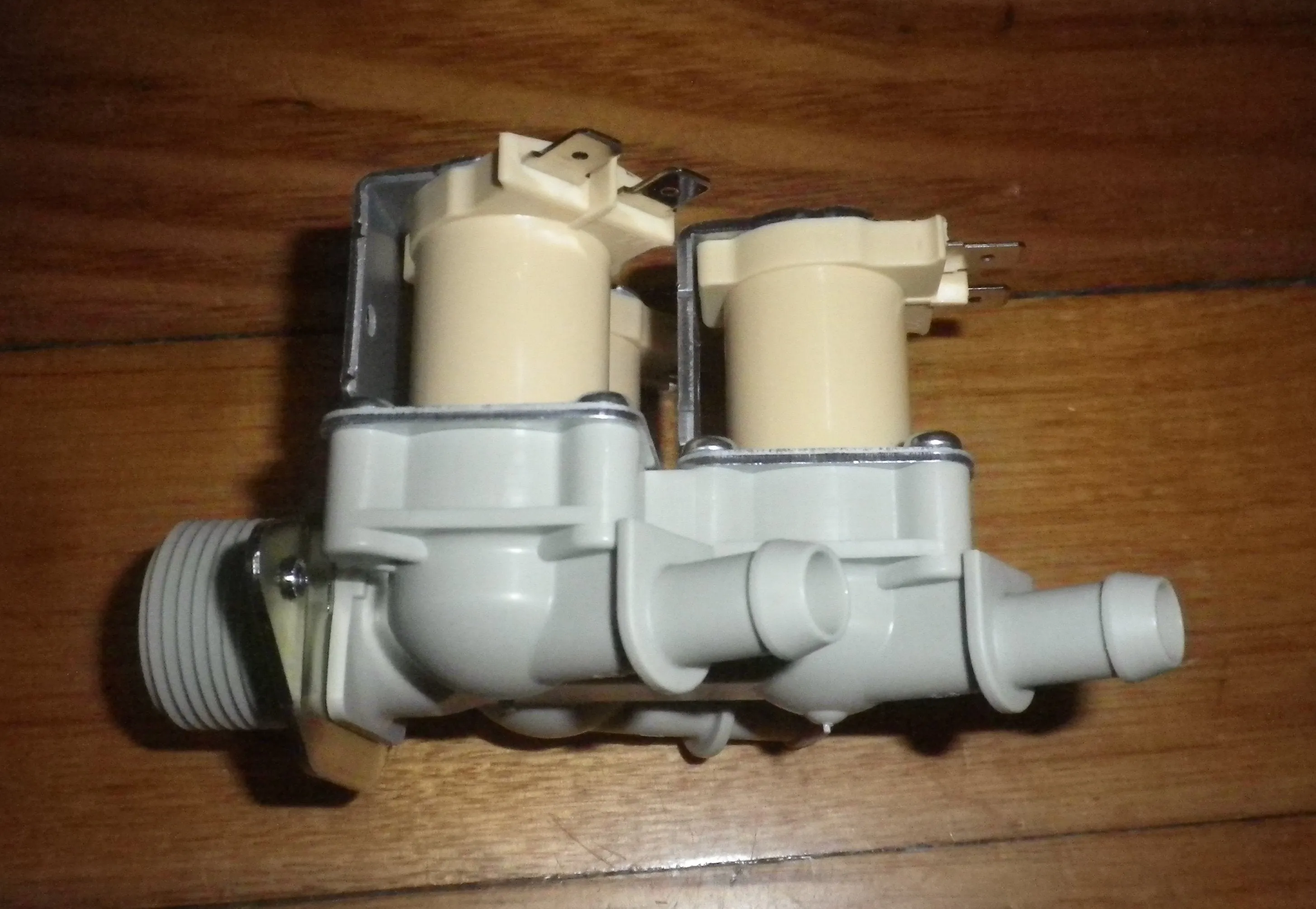 Triple Outlet 10mm Straight Inlet Valve for LG - Part # 5220FR2009E