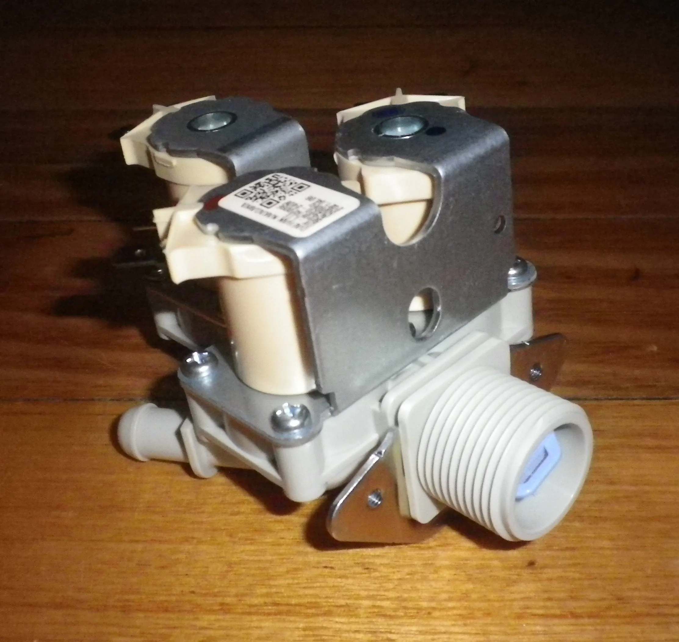 Triple Outlet 10mm Straight Inlet Valve for LG - Part # 5220FR2009E